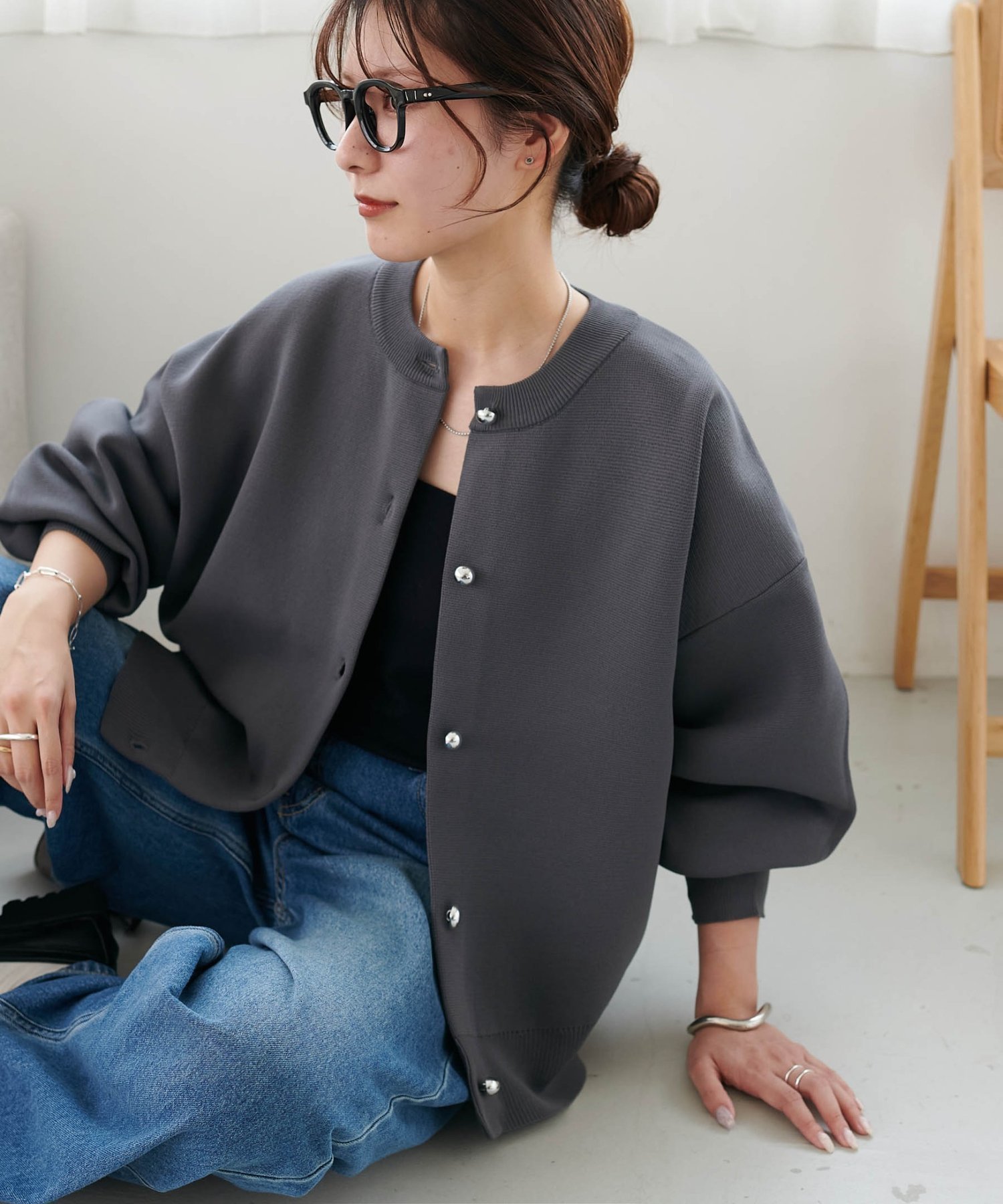 【ディスコート/Discoat】のメタル釦スポンディッシュカーディガン《WEB限定カラーあり》 インテリア・キッズ・メンズ・レディースファッション・服の通販 founy(ファニー) 　ファッション　Fashion　レディースファッション　Fashion for Women　トップス・カットソー　Cut & Sew Tops　カーディガン・羽織り　Layered Style Cardigans　カーディガン　Cardigan, Knitwear　キャミソール　Camisole, Spaghetti Strap Top　キャミワンピース　Cami Dress, Slip Dress　スウェット / スエット　Sweatshirt, Sweatwear　スラックス　Slacks, Dress Pants　タートル　Turtleneck, Turtle Collar　タートルネック　Turtleneck, High Neck　デニム　Denim, Jeans Material　トレンド　Trend, Trending Now　人気　Popular, Best Seller　羽織　Haori, Light Jacket　メタル　Metal, Metal Parts　おすすめ　Recommended / Our Picks　グレー|ID: prp329100004652481 ipo3291000000035537276