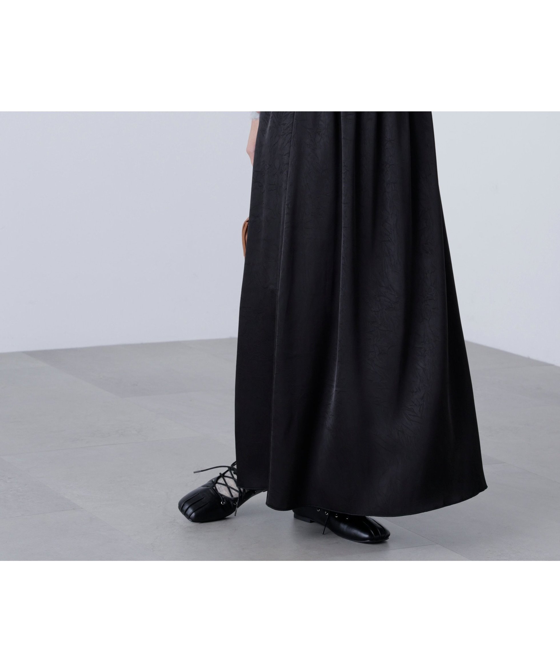 【フリーズマート/FREE'S MART】のサテンナローロングスカート インテリア・キッズ・メンズ・レディースファッション・服の通販 founy(ファニー) 　ファッション　Fashion　レディースファッション　Fashion for Women　スカート　Skirts　ロングスカート　Long Skirts / Maxi & Midi Skirts　エアリー　Airy Texture　サテン　Satin, Glossy Fabric　ロング　Long, Long-Length　ワッシャー　Washer, Crinkled Finish　A/W・秋冬　Autumn/Winter　ブラック|ID: prp329100004652653 ipo3291000000033884775
