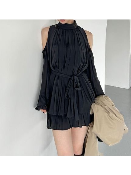【スナイデル/SNIDEL】のコールドショルダーセットアップ インテリア・キッズ・メンズ・レディースファッション・服の通販 founy(ファニー) 　ファッション　Fashion　レディースファッション　Fashion for Women　セットアップ　Matching Sets　ウェーブ　Wavy Pattern　エレガント 上品　Elegant　ギャザー　Gathered, Ruffled　今季　This Season, Current Season　シアー　Sheer, See-Through　シフォン　Chiffon, Lightweight Fabric　ショート　Short, Short Length　シンプル　Simple, Minimal　スリーブ　Sleeve, Long Sleeve / Short Sleeve　セットアップ　Set-Up, Coordinated Outfit　チュニック　Tunic, Long Top　定番　Standard, Basic Item　人気　Popular, Best Seller　バランス　Balance, Style Balance　フェミニン　Feminine, Girly　フリル　Frill, Ruffle　フレア　Flare, Flared　おすすめ　Recommended / Our Picks　BLK[009]|ID: prp329100004652830 ipo3291000000033625004