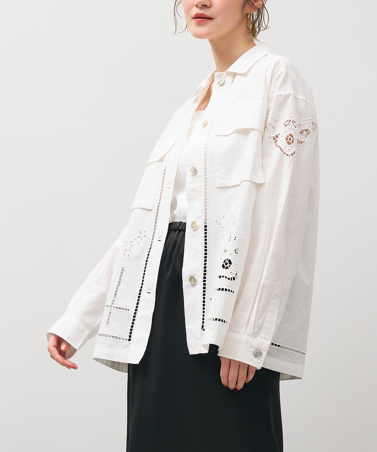 【マイカ ディール/MICA & DEAL】のインド刺繍ミリタリージャケット インテリア・キッズ・メンズ・レディースファッション・服の通販 founy(ファニー) 　ファッション　Fashion　レディースファッション　Fashion for Women　アウター　Coat / Outerwear Collection　レディースジャケット・軽アウター　Jackets　インド　Indian Textile　ジャケット　Jacket, Outerwear　ミリタリー　Military, Army Style　ヴィンテージ　Vintage Style　OFF WHITE|ID: prp329100004652900 ipo3291000000033625381
