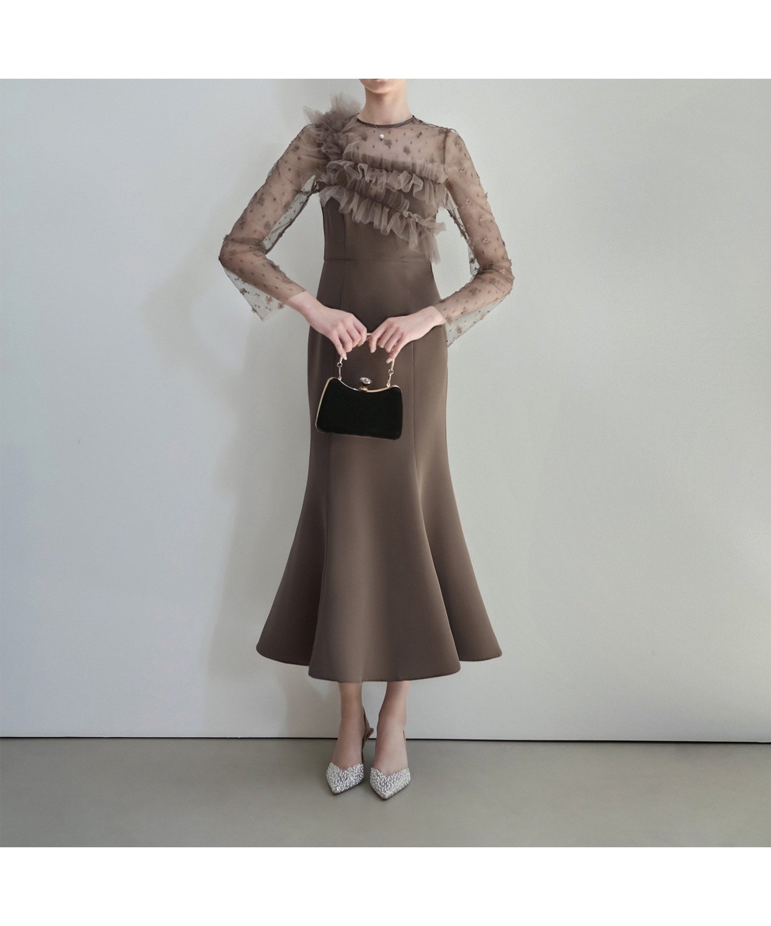 【レジャ/Leja】のLeja-フラワーモチーフアシンメトリーチュールマーメイドワンピースドレス インテリア・キッズ・メンズ・レディースファッション・服の通販 founy(ファニー) 　ファッション　Fashion　レディースファッション　Fashion for Women　ワンピース　Dresses　フォーマル・パーティードレス・結婚式用ドレス　Elegant & Casual Dresses　エレガント 上品　Elegant　ドレス　Dress, One-Piece　フォーマル　Formal, Dressy　フラワー　Flower, Floral　フリル　Frill, Ruffle　モチーフ　Motif, Design Theme　BROWN|ID: prp329100004653021 ipo3291000000034632690