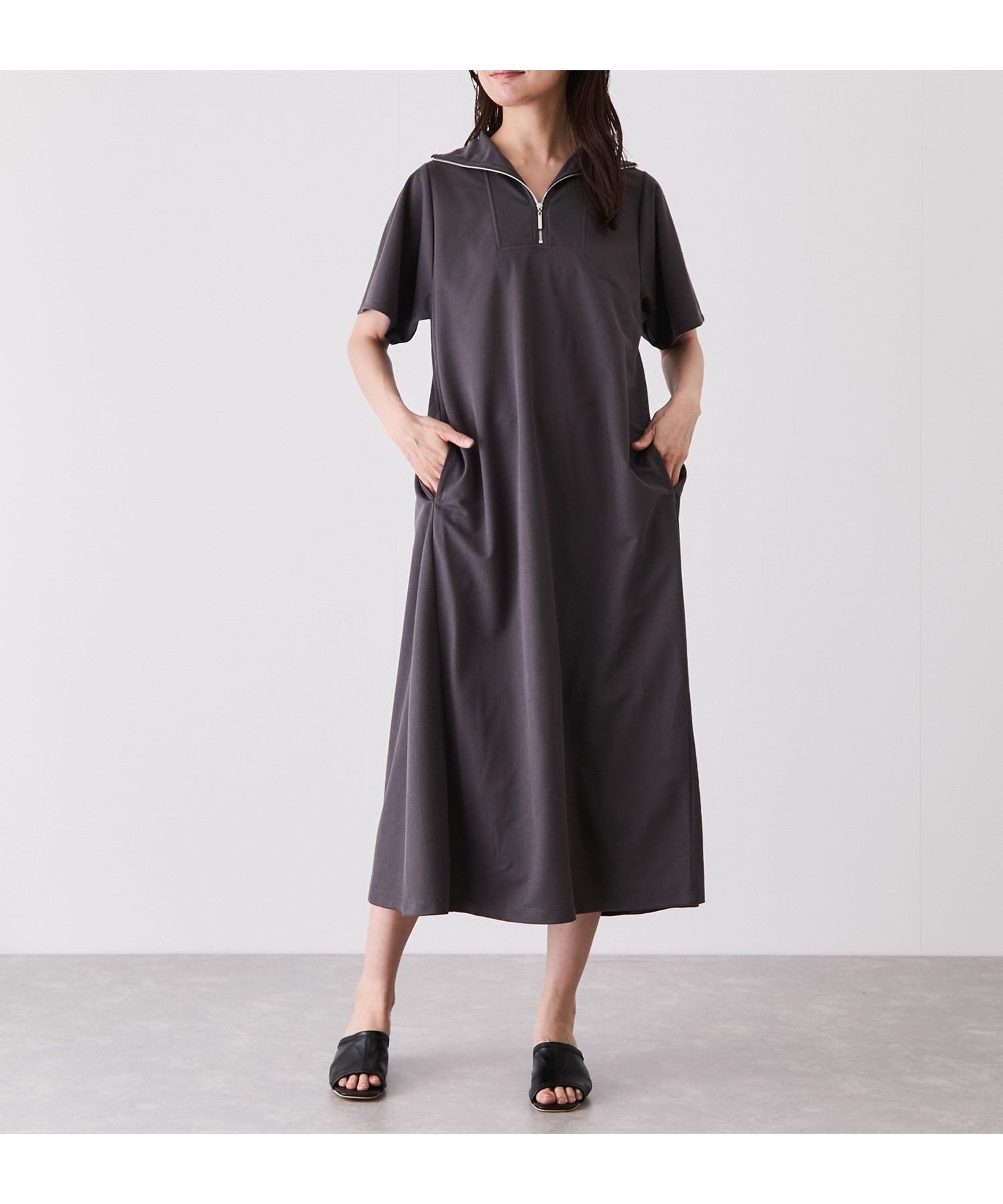 【ジャイロ/JAYRO】のハーフジップワンピース インテリア・キッズ・メンズ・レディースファッション・服の通販 founy(ファニー) 　ファッション　Fashion　レディースファッション　Fashion for Women　ワンピース　Dresses　春　Spring　サンダル　Sandals, Summer Shoes　シンプル　Simple, Minimal　ジップ　Zip, Zipper　スニーカー　Sneakers, Trainers　トレンド　Trend, Trending Now　ポケット　Pocket, Pocket Detail　楽ちん　Easy Fit, Comfortable　S/S・春夏　SS, Spring/Summer, Warm Season　夏　Summer　チャコール(06)|ID: prp329100004653029 ipo3291000000033880670