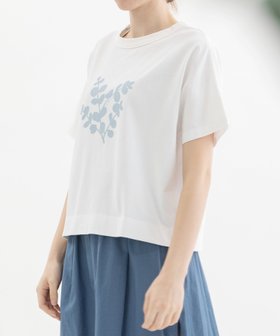 【プードゥドゥ/POU DOU DOU】のCloche USコットンユーカリプリントTシャツ 人気、トレンドファッション・服の通販 founy(ファニー) ファッション Fashion レディースファッション Fashion for Women トップス・カットソー Cut & Sew Tops シャツ・ブラウス・オフィスカジュアル Elegant Blouses & Button-Ups ロングTシャツ・Tシャツ Longline T-Shirts & Tees アメリカン American Style ヴィンテージ Vintage Style シンプル Simple, Minimal スマート Smart, Elegant 人気 Popular, Best Seller フォルム Silhouette, Form プリント Print, Printed Pattern ミリタリー Military, Army Style リラックス Relax, Relaxed Fit |ID:prp329100004653073