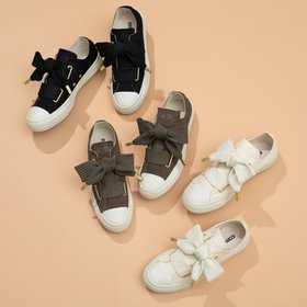【コンバース/CONVERSE】 【CONVERSE 公式】ALL STAR RIBBONLACE SLIP OX / 【コンバース 公式】オールスター リボンレース スリップ OX ローカット スリッポン人気、トレンドファッション・服の通販 founy(ファニー) ファッション Fashion レディースファッション Fashion for Women スリッポン Slip-On, Loafer フィット Fit, Slim Fit モチーフ Motif, Design Theme リボン Ribbon, Bow レース Lace, Lace Fabric エレガント 上品 Elegant 人気 Popular, Best Seller |ID:prp329100004653076