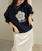 【フリークスストア/FREAK'S STORE】のドット デイジー ロゴ スウェット 限定展開 25AW26SS 人気、トレンドファッション・服の通販 founy(ファニー) ファッション Fashion レディースファッション Fashion for Women トップス・カットソー Cut & Sew Tops レディースパーカー・カジュアルフーディー Casual Hoodies & Sweatshirts スウェット・クルーネックトップス Sweatshirts & Crewnecks / Relaxed Fit Sweat Tops シンプル Simple, Minimal スウェット / スエット Sweatshirt, Sweatwear スペシャル Special, Limited Edition スラックス Slacks, Dress Pants ドット Polka Dot, Dot Pattern フェミニン Feminine, Girly フラワー Flower, Floral フロント Front, Front Design ミニスカート Mini Skirt, Short Skirt モチーフ Motif, Design Theme リアル Real, Realistic ルーズ Loose, Oversized ロング Long, Long-Length A/W・秋冬 Autumn/Winter 冬 Winter / This Winter おすすめ Recommended / Our Picks エレガント 上品 Elegant 2025年 2025 2025-2026秋冬・A/W Autumn/Winter 2025–26 AW25–26 2026年 2026 thumbnail ネイビー|ID: prp329100004653261 ipo3291000000036070831