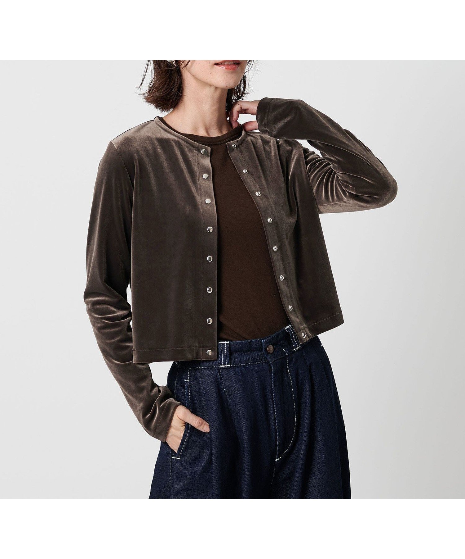 【ビューティ&ユース ユナイテッドアローズ/BEAUTY&YOUTH / UNITED ARROWS】のベロアコンパクト カーディガン インテリア・キッズ・メンズ・レディースファッション・服の通販 founy(ファニー) ファッション Fashion レディースファッション Fashion for Women トップス・カットソー Cut & Sew Tops カーディガン・羽織り Layered Style Cardigans ベロアトップス Velour Tops / Velvet-Look Items インナー Innerwear カーディガン Cardigan, Knitwear クロップド Cropped, Short Length コンパクト Compact, Small Size シルバー Silver, Metallic Silver ジャケット Jacket, Outerwear デニム Denim, Jeans Material トレンド Trend, Trending Now 人気 Popular, Best Seller ベロア Velour, Soft Velvet ボトム Bottoms, Lower Wear 羽織 Haori, Light Jacket おすすめ Recommended / Our Picks エレガント 上品 Elegant MOCA|ID: prp329100004653514 ipo3291000000034832322