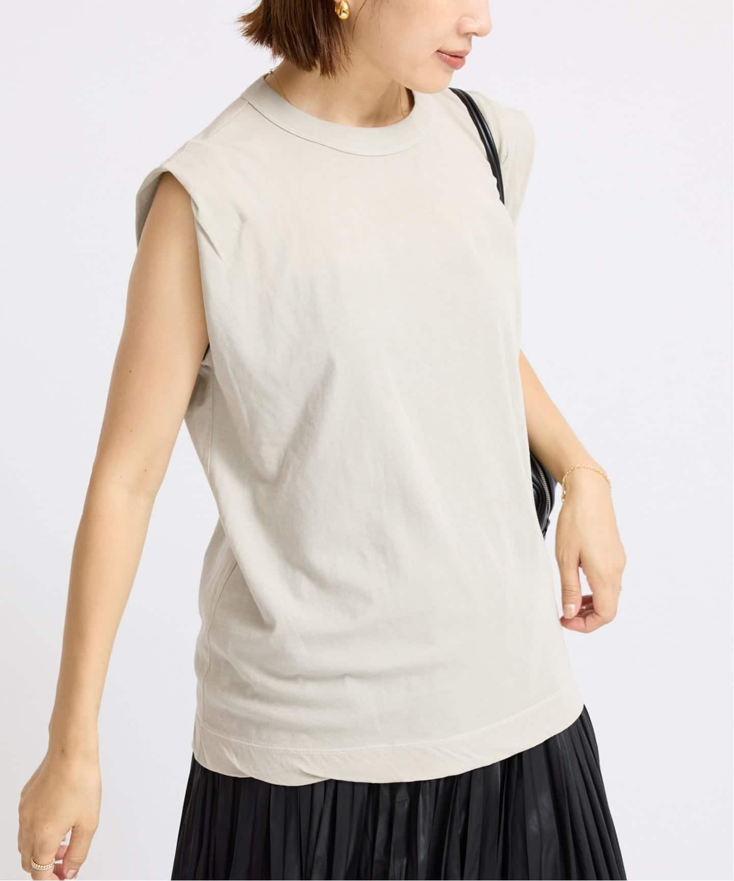 【イエナ/IENA】の《追加》ATON/エイトン FRESCA SINGLE JERSEY ノースリーブ インテリア・キッズ・メンズ・レディースファッション・服の通販 founy(ファニー) 　ファッション　Fashion　レディースファッション　Fashion for Women　トップス・カットソー　Cut & Sew Tops　キャミソール&ノースリーブ　Camisoles & Sleeveless Tops　ノースリーブ　Sleeveless, No-Sleeve　別注　Limited Edition, Custom Order　ベージュ|ID: prp329100004653533 ipo3291000000033634843