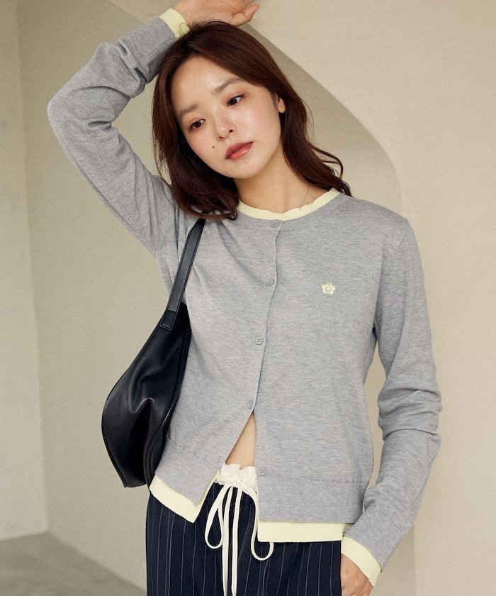 【フリークスストア/FREAK'S STORE】の新色追加 ワンポイント刺繍 レイヤード風 ニットカーデ 限定展開 25AW インテリア・キッズ・メンズ・レディースファッション・服の通販 founy(ファニー) 　ファッション　Fashion　レディースファッション　Fashion for Women　トップス・カットソー　Cut & Sew Tops　ニット　Knit Tops & Sweaters　カーディガン　Cardigan, Knitwear　コンパクト　Compact, Small Size　シンプル　Simple, Minimal　スペシャル　Special, Limited Edition　スラックス　Slacks, Dress Pants　トレンド　Trend, Trending Now　なめらか　Smooth, Silky Texture　フェミニン　Feminine, Girly　フォルム　Silhouette, Form　フラワー　Flower, Floral　ミニスカート　Mini Skirt, Short Skirt　モチーフ　Motif, Design Theme　リアル　Real, Realistic　ロング　Long, Long-Length　ワイド　Wide, Wide Fit　ワンポイント　One Point, Statement Accent　A/W・秋冬　Autumn/Winter　冬　Winter / This Winter　おすすめ　Recommended / Our Picks　エレガント 上品　Elegant　2025年　2025　2025-2026秋冬・A/W　Autumn/Winter 2025–26 AW25–26　グレー|ID: prp329100004653547 ipo3291000000036268526