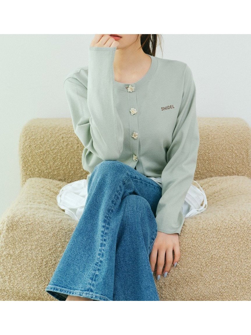 【スナイデル/SNIDEL】の【FLOWER COLLECTION】ビジューボタンニットカーディガン インテリア・キッズ・メンズ・レディースファッション・服の通販 founy(ファニー) 　ファッション　Fashion　レディースファッション　Fashion for Women　トップス・カットソー　Cut & Sew Tops　ニット　Knit Tops & Sweaters　カーディガン・羽織り　Layered Style Cardigans　フェミニン　Feminine, Girly　プリント　Print, Printed Pattern　ベーシック　Basic, Essential　マーガレット　Marguerite, Daisy Pattern　モチーフ　Motif, Design Theme　おすすめ　Recommended / Our Picks　MNT[021]|ID: prp329100004653673 ipo3291000000033636525