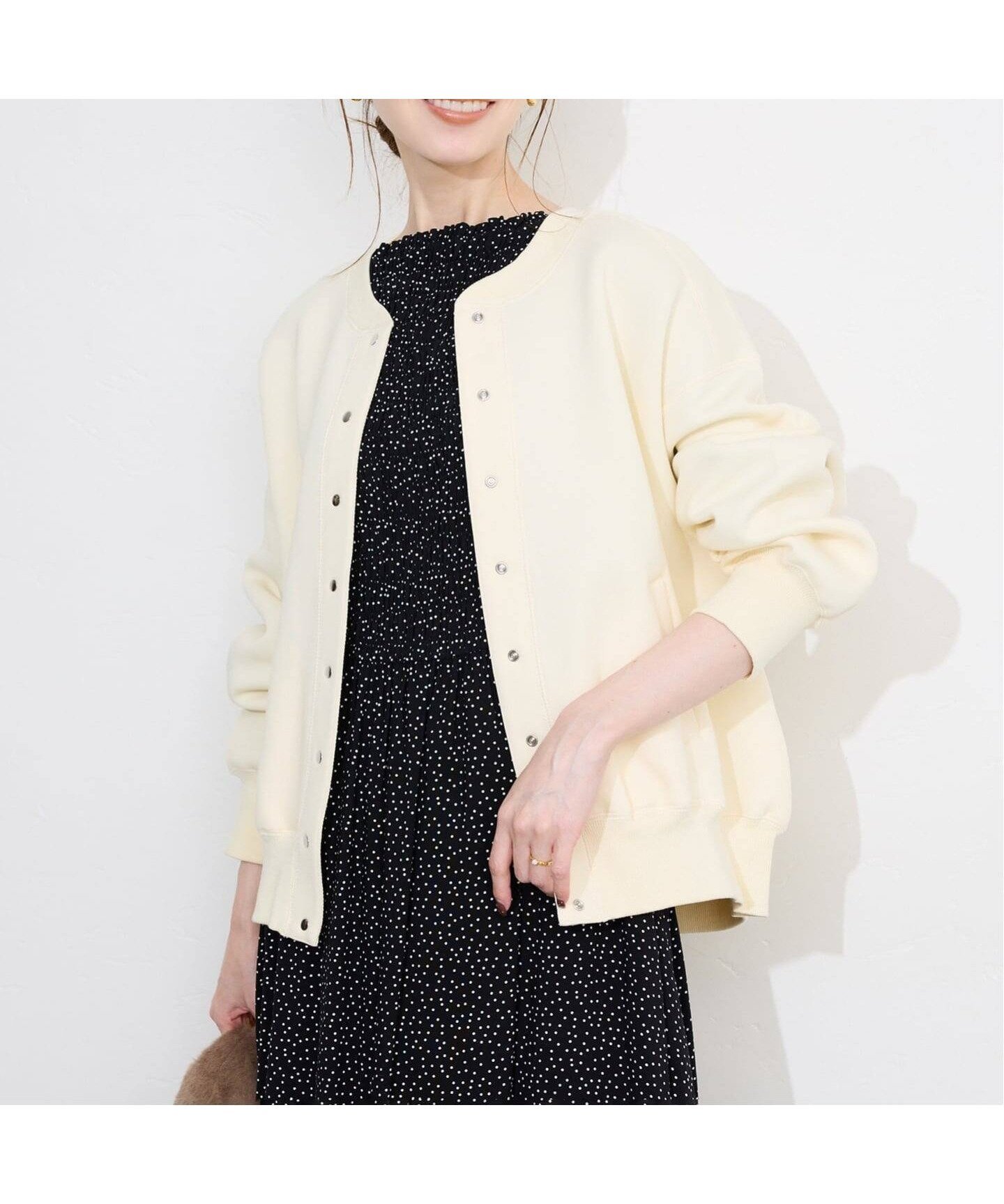 【スローブ イエナ/SLOBE IENA】のダンボールクルーネックカーディガン インテリア・キッズ・メンズ・レディースファッション・服の通販 founy(ファニー) 　ファッション　Fashion　レディースファッション　Fashion for Women　トップス・カットソー　Cut & Sew Tops　カーディガン・羽織り　Layered Style Cardigans　ナチュラル|ID: prp329100004653674 ipo3291000000033636533