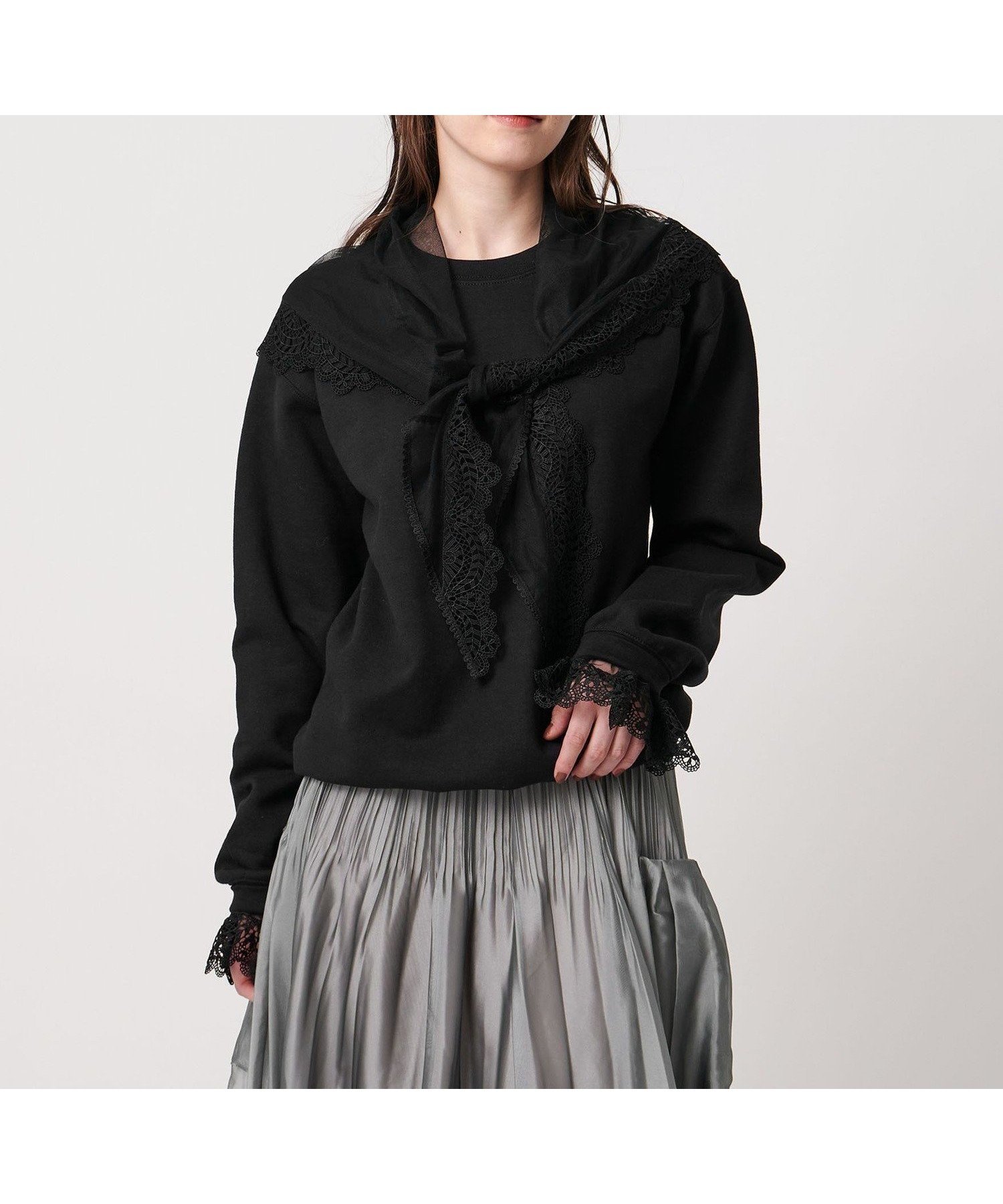 【ユナイテッドアローズ/UNITED ARROWS】の【別注】 dahl ia レーススカーフ スウェット インテリア・キッズ・メンズ・レディースファッション・服の通販 founy(ファニー)  ファッション Fashion レディースファッション Fashion for Women トップス・カットソー Cut & Sew Tops レディースパーカー・カジュアルフーディー Casual Hoodies & Sweatshirts スウェット・クルーネックトップス Sweatshirts & Crewnecks / Relaxed Fit Sweat Tops スウェット / スエット Sweatshirt, Sweatwear スカーフ Scarf, Neckwear 人気 Popular, Best Seller バランス Balance, Style Balance ベーシック Basic, Essential 別注 Limited Edition, Custom Order ミックス Mix, Mixed Style レース Lace, Lace Fabric BLACK|ID: prp329100004653865 ipo3291000000034367396