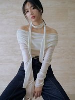 【フレイ アイディー/FRAY I.D】のオフショルフロッキーチュールトップス 人気、トレンドファッション・服の通販 founy(ファニー) ファッション Fashion レディースファッション Fashion for Women トップス・カットソー Cut & Sew Tops 秋 Autumn ギャザー Gathered, Ruffled スマート Smart, Elegant チュール Tulip, Tulip Motif ドレープ Drape, Draping Fabric 人気 Popular, Best Seller ベロア Velour, Soft Velvet エレガント 上品 Elegant |ID:prp329100004653906