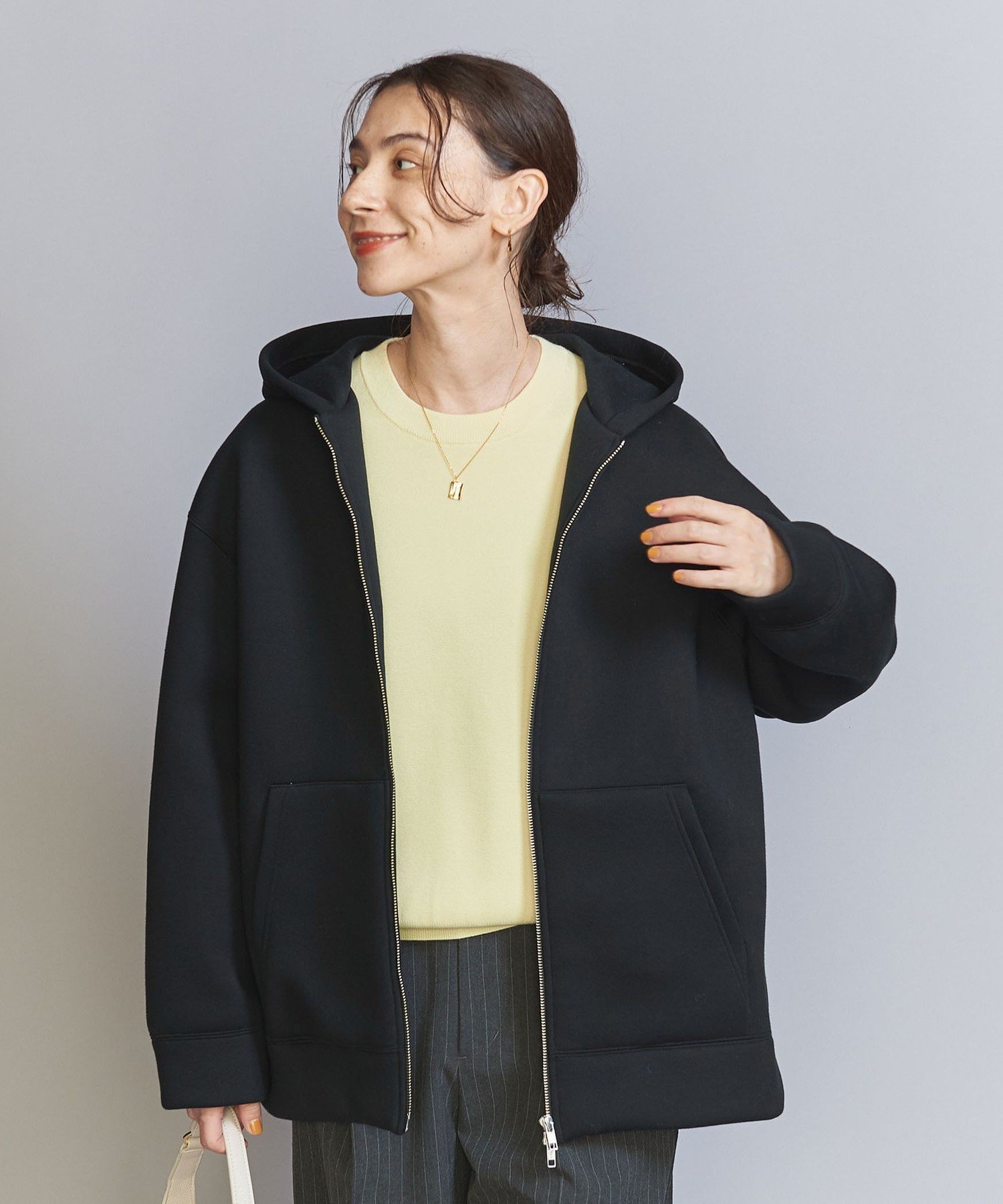 【ユナイテッドアローズ/UNITED ARROWS】のフロントジップ フーディーパーカー インテリア・キッズ・メンズ・レディースファッション・服の通販 founy(ファニー) 　ファッション　Fashion　レディースファッション　Fashion for Women　トップス・カットソー　Cut & Sew Tops　レディースパーカー・カジュアルフーディー　Casual Hoodies & Sweatshirts　インナー　Innerwear　秋　Autumn　シンプル　Simple, Minimal　ジップ　Zip, Zipper　なめらか　Smooth, Silky Texture　バランス　Balance, Style Balance　フォルム　Silhouette, Form　ボトム　Bottoms, Lower Wear　ポケット　Pocket, Pocket Detail　冬　Winter / This Winter　おすすめ　Recommended / Our Picks　BLACK|ID: prp329100004653917 ipo3291000000033639276
