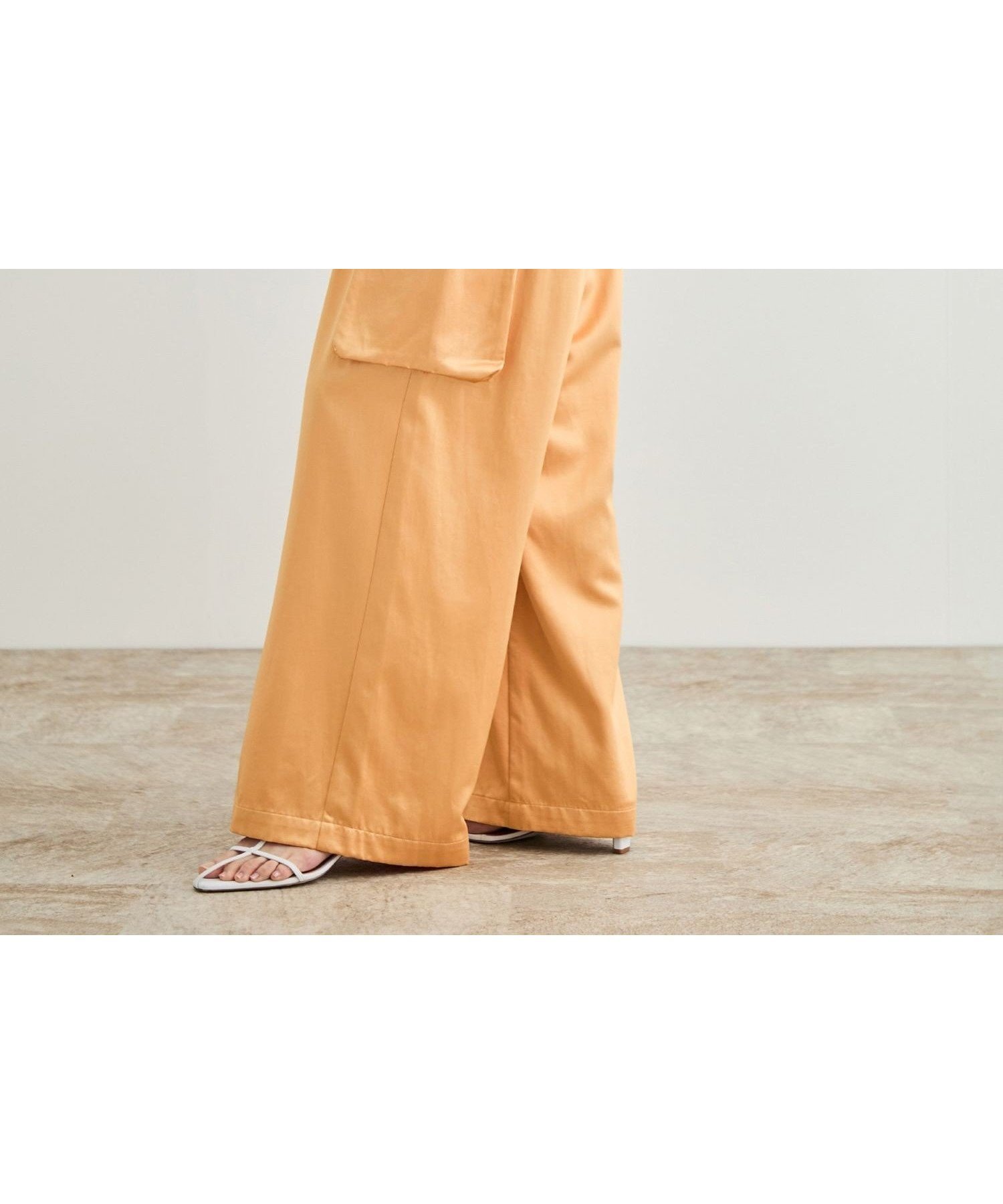 【ロペ/ROPE'】の【洗える】シャイニーサテンパンツ/一部セットアップ対応 インテリア・キッズ・メンズ・レディースファッション・服の通販 founy(ファニー) 　ファッション　Fashion　レディースファッション　Fashion for Women　セットアップ　Matching Sets　レディースパンツ・ボトムス　Pants & Trousers / Bottoms　おすすめ　Recommended / Our Picks　カーゴパンツ　Cargo Pants, Utility Pants　サテン　Satin, Glossy Fabric　ストレート　Straight, Straight Cut　セットアップ　Set-Up, Coordinated Outfit　ドレープ　Drape, Draping Fabric　ブライト　Bright, Shiny　ポケット　Pocket, Pocket Detail　エレガント 上品　Elegant　洗える　Machine Washable　透かし　Cut-Out, Lacework　オレンジ(70)|ID: prp329100004654110 ipo3291000000033643827