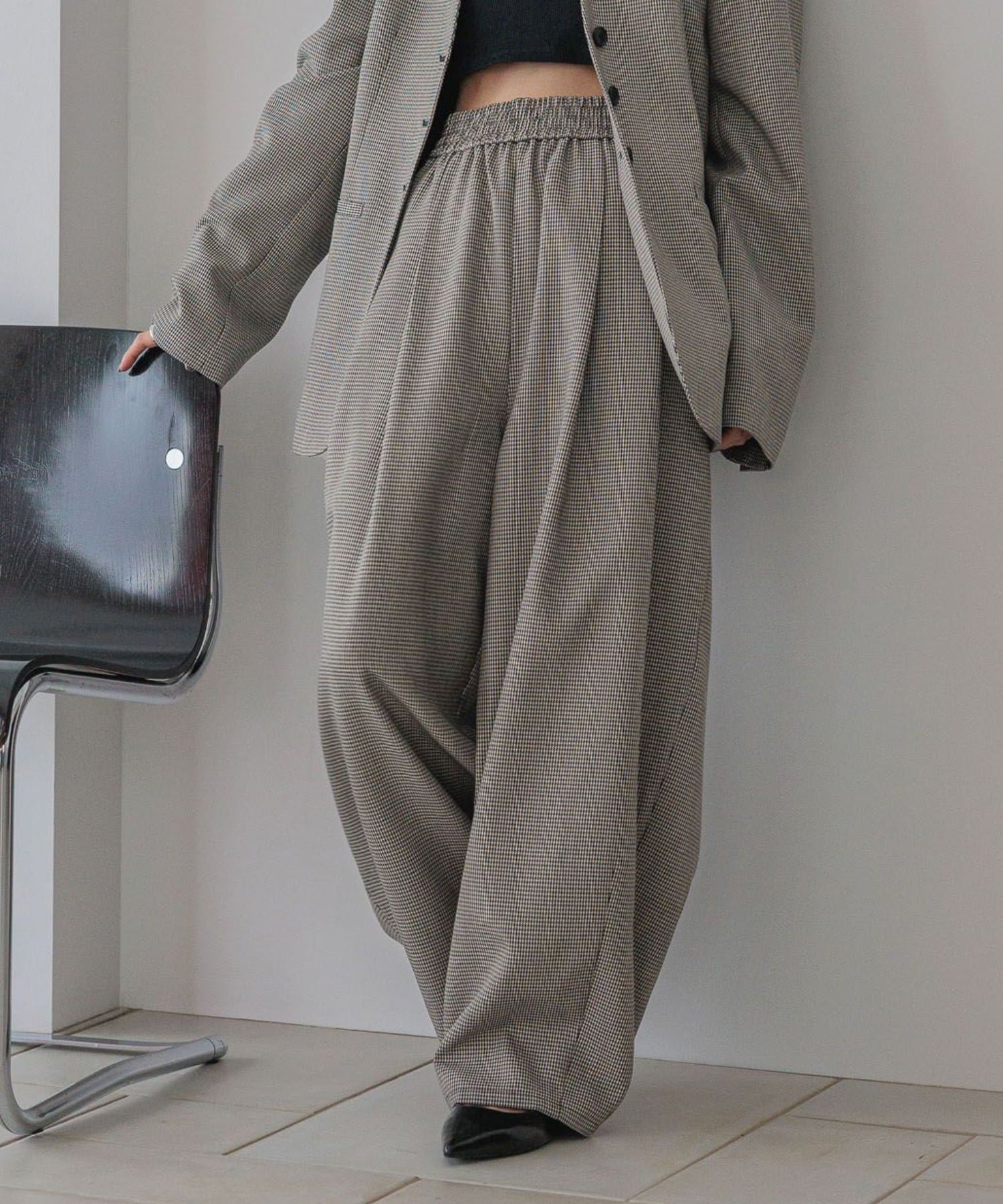 【ローリーズファーム/LOWRYS FARM】のTRイージーコクーンパンツ インテリア・キッズ・メンズ・レディースファッション・服の通販 founy(ファニー) 　ファッション　Fashion　レディースファッション　Fashion for Women　パンツ　Pants & Trousers　おすすめ　Recommended / Our Picks　ギャザー　Gathered, Ruffled　コンパクト　Compact, Small Size　ショート　Short, Short Length　リラックス　Relax, Relaxed Fit　チドリ柄|ID: prp329100004654129 ipo3291000000033644244