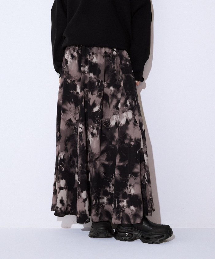 【ジーナシス/JEANASiS】のペイントタッチフレアスカート インテリア・キッズ・メンズ・レディースファッション・服の通販 founy(ファニー) https://founy.com/ ファッション Fashion レディースファッション Fashion for Women スカート Skirts Aライン・フレアスカート A-Line & Flared Skirts ジャケット Jacket, Outerwear フラワー Flower, Floral フレア Flare, Flared モチーフ Motif, Design Theme ロング Long, Long-Length |ID: prp329100004654134 ipo3291000000034608201