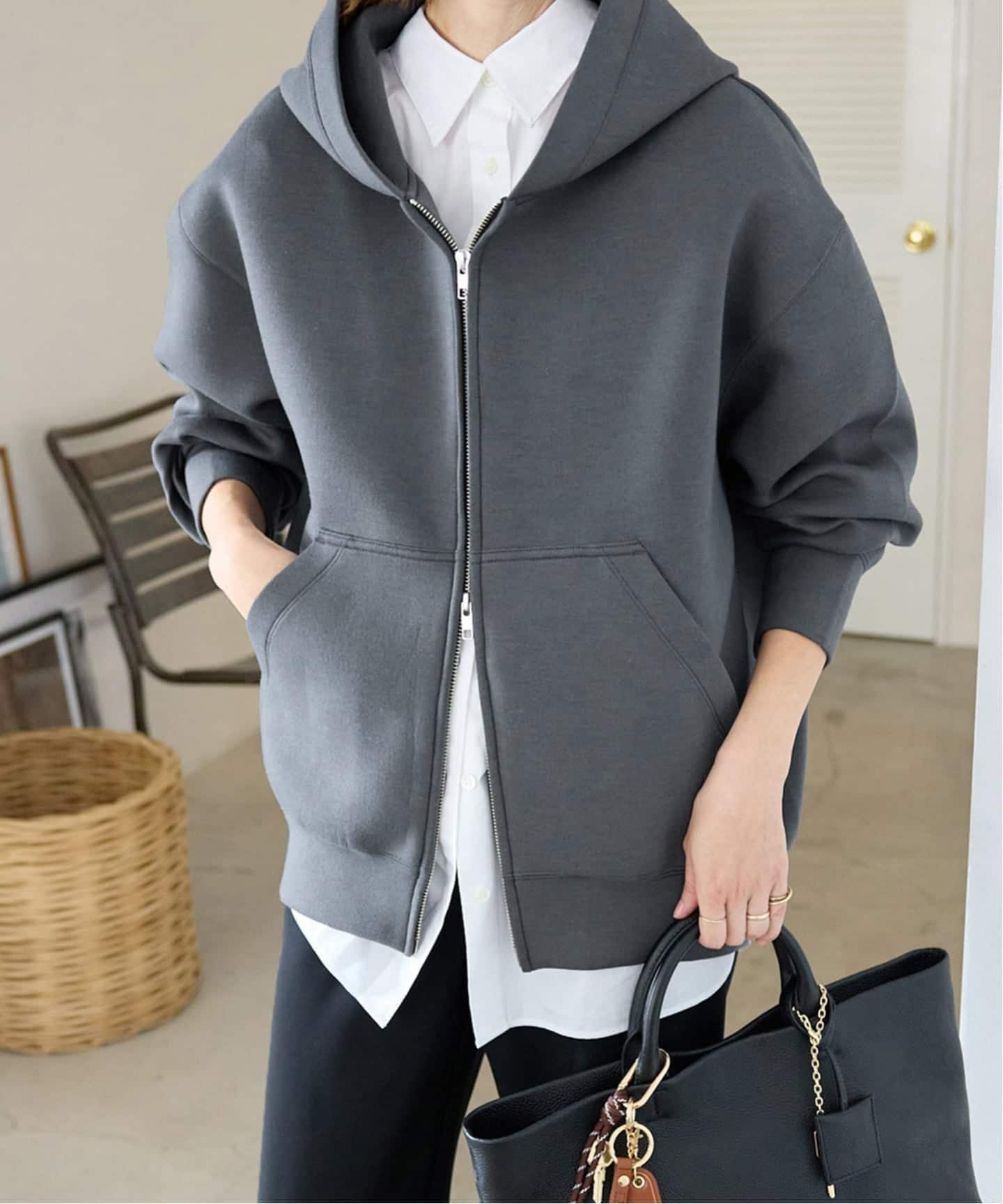 【スローブ イエナ/SLOBE IENA】の《WEB限定カラー有り/追加 》ボリュームジップアップフーディー インテリア・キッズ・メンズ・レディースファッション・服の通販 founy(ファニー) 　ファッション　Fashion　レディースファッション　Fashion for Women　2025年　2025　2025-2026秋冬・A/W　Autumn/Winter 2025–26 AW25–26　グレー|ID: prp329100004654396 ipo3291000000033651665