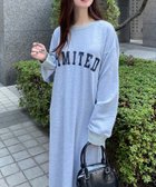 【クリア/clear】のロゴスウェットIラインロングワンピース 人気、トレンドファッション・服の通販 founy(ファニー) ファッション Fashion レディースファッション Fashion for Women ワンピース Dresses おすすめ Recommended / Our Picks キャップ Cap, Baseball Cap スウェット / スエット Sweatshirt, Sweatwear スニーカー Sneakers, Trainers スリット Slit, Slit Detail ダウン Down, Puffer プリント Print, Printed Pattern ベスト Vest, Waistcoat thumbnail MGY|ID: prp329100004655743 ipo3291000000033673933