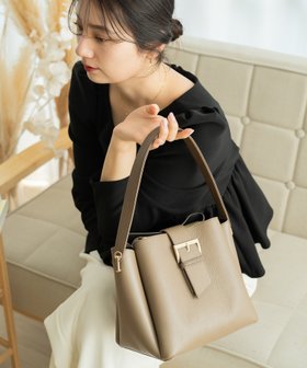 【デバイス/DEVICE】のREAIMER フラップベルト カウレザー ハンドバッグ ショルダーバッグ レディース 人気、トレンドファッション・服の通販 founy(ファニー) ファッション Fashion レディースファッション Fashion for Women ベルト&ウエストマーク Belts & Waist Accessories エレガント 上品 Elegant オケージョン Occasion Wear ショルダー Shoulder, Shoulder Strap シンプル Simple, Minimal パーティ Party, Party Style フォーマル Formal, Dressy フラップ Flap, Flap Pocket ポケット Pocket, Pocket Detail 再入荷 Restock / Back in Stock セレモニー Ceremony 新作・新入荷 New Arrivals / New In ビジネス 仕事 通勤 Business / Work / Commuting |ID:prp329100004655855