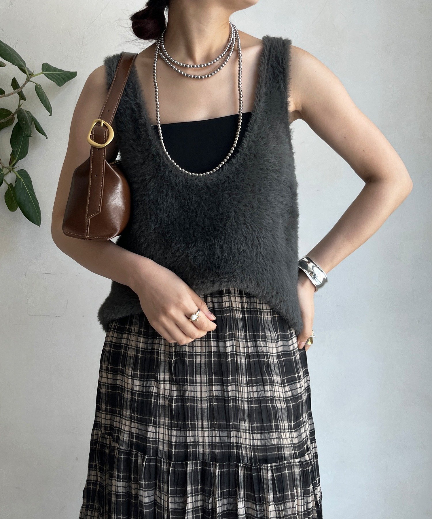 【ドゥドゥ/DouDou】の前後2WAYシャギーニットタンクベスト インテリア・キッズ・メンズ・レディースファッション・服の通販 founy(ファニー) 　ファッション　Fashion　レディースファッション　Fashion for Women　アウター　Coat / Outerwear Collection　トップス・カットソー　Cut & Sew Tops　ニット　Knit Tops & Sweaters　ベスト&ジレ / 重ね着スタイル　Vests & Gilets　インナー　Innerwear　カットソー　Cut and Sewn Top　キャミ　Camisole, Cami Top　トレンド　Trend, Trending Now　ベスト　Vest, Waistcoat　ベーシック　Basic, Essential　A/W・秋冬　Autumn/Winter　冬　Winter / This Winter　再入荷　Restock / Back in Stock　おすすめ　Recommended / Our Picks　2025年　2025　2025-2026秋冬・A/W　Autumn/Winter 2025–26 AW25–26　グレー|ID: prp329100004655994 ipo3291000000033676664