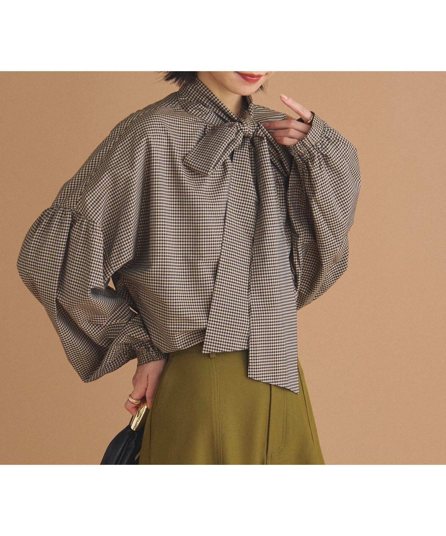 【ドゥ アルシーヴ/Doux archives】の2WAYボウタイブラウス インテリア・キッズ・メンズ・レディースファッション・服の通販 founy(ファニー) 　ファッション　Fashion　レディースファッション　Fashion for Women　トップス・カットソー　Cut & Sew Tops　シャツ・ブラウス・オフィスカジュアル　Elegant Blouses & Button-Ups　インナー　Innerwear　ショルダー　Shoulder, Shoulder Strap　ジャケット　Jacket, Outerwear　スウェット / スエット　Sweatshirt, Sweatwear　トレンド　Trend, Trending Now　ドロップ　Drop Shoulder, Dropped Style　リボン　Ribbon, Bow　PATTERN1|ID: prp329100004656028 ipo3291000000033676980