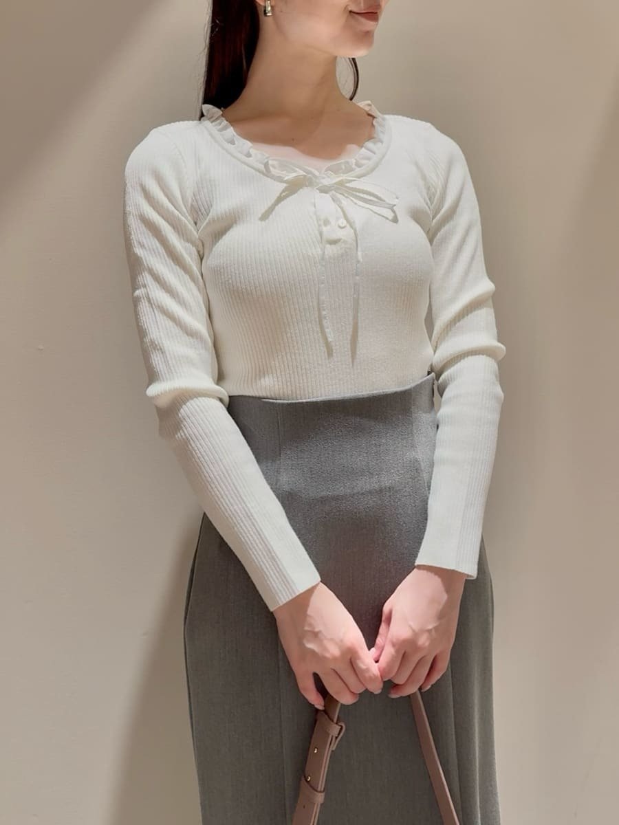 【スナイデル/SNIDEL】の【WEB限定カラーあり】フリルドッキングニットプルオーバー 人気、トレンドファッション・服の通販 founy(ファニー) 　ファッション　Fashion　レディースファッション　Fashion for Women　トップス・カットソー　Cut & Sew Tops　ニット　Knit Tops & Sweaters　カジュアルプルオーバー・ニットトップス　Pullovers & Knit Tops / Casual Pullovers　ウェーブ　Wavy Pattern　カーディガン　Cardigan, Knitwear　コンパクト　Compact, Small Size　ストレート　Straight, Straight Cut　スマート　Smart, Elegant　デニム　Denim, Jeans Material　ドッキング　Docking, Mixed Material　フェミニン　Feminine, Girly　フリル　Frill, Ruffle　リブニット　Rib Knit, Ribbed Knit　リボン　Ribbon, Bow　おすすめ　Recommended / Our Picks　 other-1|ID: prp329100004656030 ipo3291000000035079164