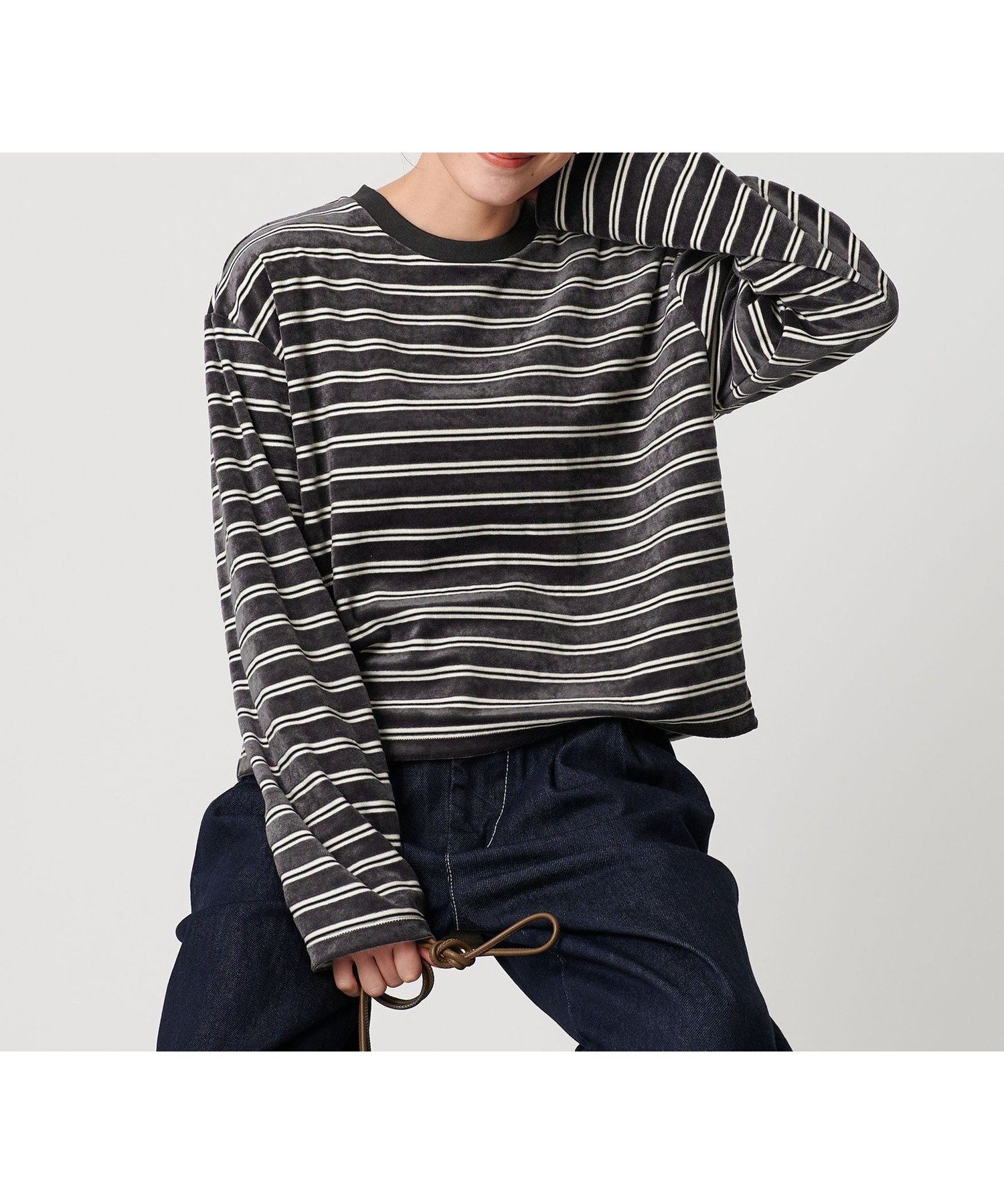 【ビューティ&ユース ユナイテッドアローズ/BEAUTY&YOUTH / UNITED ARROWS】のポリエステルコットン ベロアボーダー ロングスリーブTシャツ インテリア・キッズ・メンズ・レディースファッション・服の通販 founy(ファニー) 　ファッション　Fashion　レディースファッション　Fashion for Women　トップス・カットソー　Cut & Sew Tops　シャツ・ブラウス・オフィスカジュアル　Elegant Blouses & Button-Ups　ロングTシャツ・Tシャツ　Longline T-Shirts & Tees　ベロアトップス　Velour Tops / Velvet-Look Items　秋　Autumn　ショート　Short, Short Length　ジャケット　Jacket, Outerwear　スラックス　Slacks, Dress Pants　スリーブ　Sleeve, Long Sleeve / Short Sleeve　トレンド　Trend, Trending Now　人気　Popular, Best Seller　バランス　Balance, Style Balance　ベロア　Velour, Soft Velvet　ボトム　Bottoms, Lower Wear　ボーダー　Border, Stripe　ロング　Long, Long-Length　ワイド　Wide, Wide Fit　おすすめ　Recommended / Our Picks　DK.GRAY|ID: prp329100004656157 ipo3291000000034053723