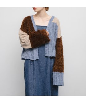 【ケービーエフ/KBF / URBAN RESEARCH】のパッチワークニットカーディガン 人気、トレンドファッション・服の通販 founy(ファニー) ファッション Fashion レディースファッション Fashion for Women トップス・カットソー Cut & Sew Tops ニット Knit Tops & Sweaters カーディガン・羽織り Layered Style Cardigans 2025年 2025 2025-2026秋冬・A/W Autumn/Winter 2025–26 AW25–26 冬 Winter / This Winter インナー Innerwear カーディガン Cardigan, Knitwear ショート Short, Short Length パッチワーク Patchwork, Mixed Fabric フェザー Feather, Feather Detail A/W・秋冬 Autumn/Winter 羽織 Haori, Light Jacket |ID:prp329100004657632