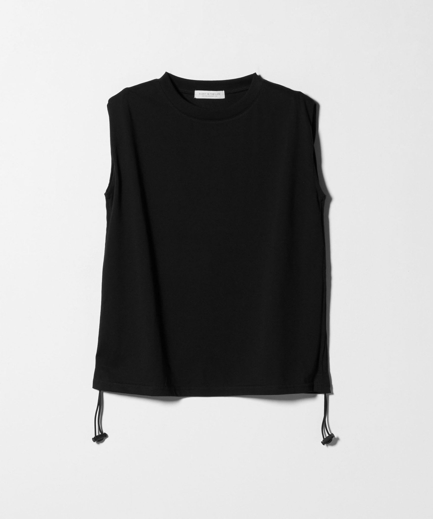 【ユナイテッドアローズ/UNITED ARROWS】のサイドドロスト ノースリーブTシャツ A DAY IN THE LIFE インテリア・キッズ・メンズ・レディースファッション・服の通販 founy(ファニー) 　ファッション　Fashion　レディースファッション　Fashion for Women　トップス・カットソー　Cut & Sew Tops　キャミソール&ノースリーブ　Camisoles & Sleeveless Tops　シャツ・ブラウス・オフィスカジュアル　Elegant Blouses & Button-Ups　ロングTシャツ・Tシャツ　Longline T-Shirts & Tees　シャーリング　Shirring, Ruched　シンプル　Simple, Minimal　ドローコード　Drawcord, Drawstring Cord　ノースリーブ　Sleeveless, No-Sleeve　ワイド　Wide, Wide Fit　夏　Summer　BLACK|ID: prp329100004657653 ipo3291000000033694593