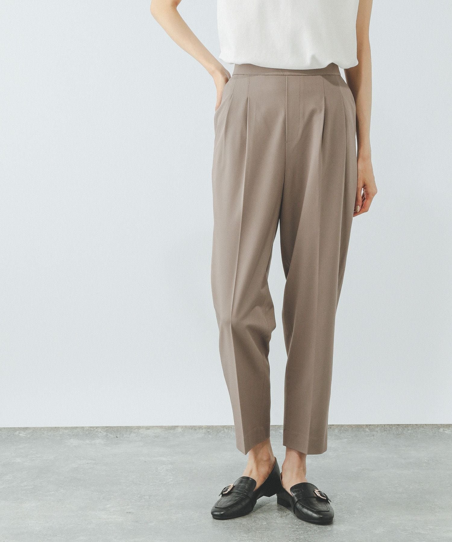 【グローバルワーク/GLOBAL WORK】の貴島明日香さん着用/ウツクシルエットテーパードパンツ/494098 インテリア・キッズ・メンズ・レディースファッション・服の通販 founy(ファニー) 　ファッション　Fashion　レディースファッション　Fashion for Women　パンツ　Pants & Trousers　秋　Autumn　キャップ　Cap, Baseball Cap　ジップ　Zip, Zipper　ジャケット　Jacket, Outerwear　ストレッチ　Stretch, Stretchy Fabric　セットアップ　Set-Up, Coordinated Outfit　センター　Center, Center Line　ツイル　Twist, Twisted Detail　人気　Popular, Best Seller　フラット　Flat, Flat Shoes　フロント　Front, Front Design　ポケット　Pocket, Pocket Detail　リラックス　Relax, Relaxed Fit　おすすめ　Recommended / Our Picks　セレモニー　Ceremony　モカ56|ID: prp329100004657674 ipo3291000000034498097