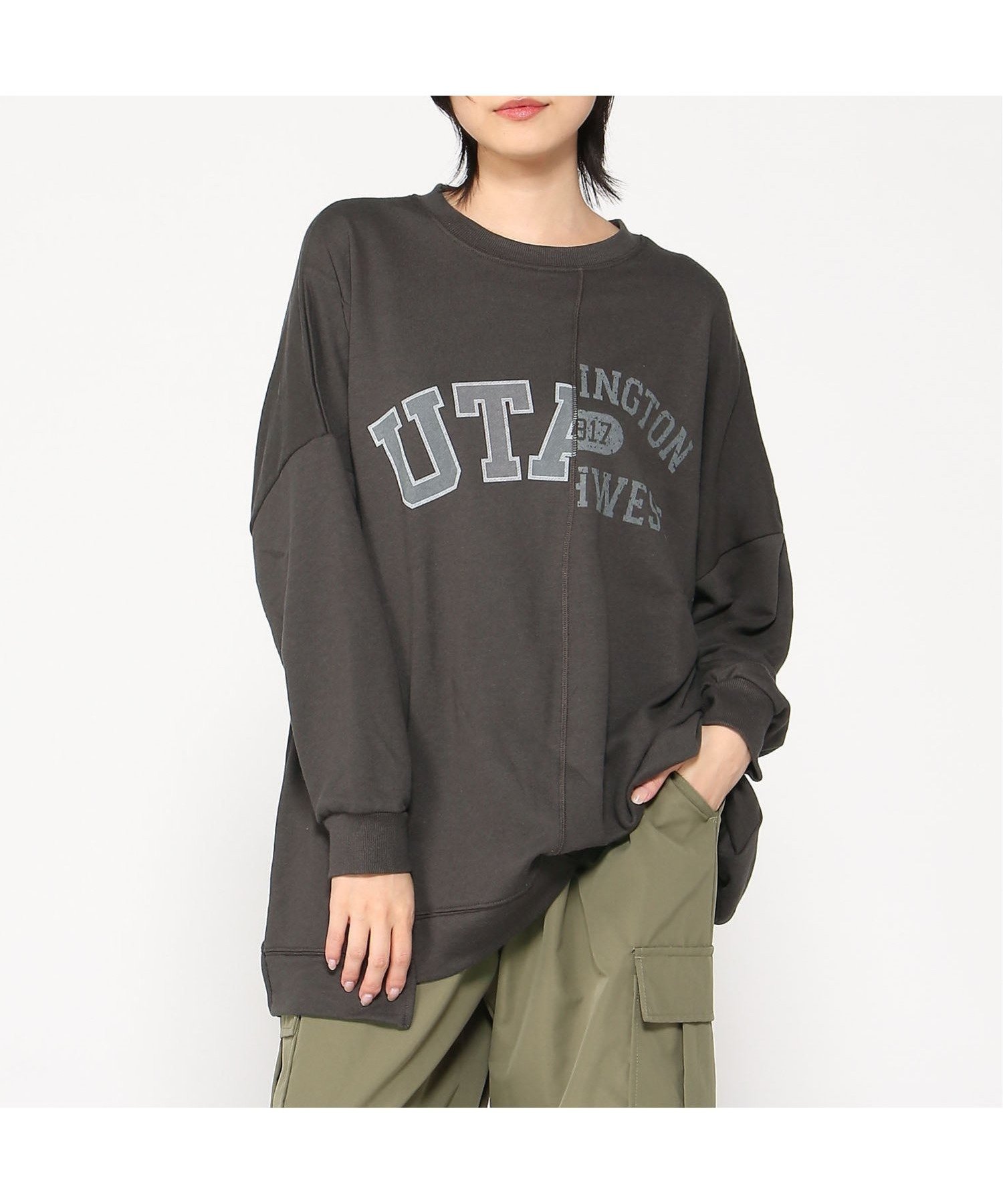 【ジーンズメイト/JEANS MATE】のC-FORT POINT/裏毛 リメイク風 チュニック インテリア・キッズ・メンズ・レディースファッション・服の通販 founy(ファニー) 　ファッション　Fashion　レディースファッション　Fashion for Women　トップス・カットソー　Cut & Sew Tops　グラフィック　Graphic, Graphic Design　チュニック　Tunic, Long Top　トレーナー　Sweatshirt, Trainer　ビッグ　Big, Oversized　フロント　Front, Front Design　リメイク　Remake, Reconstructed　チャコールグレー|ID: prp329100004657934 ipo3291000000033827196