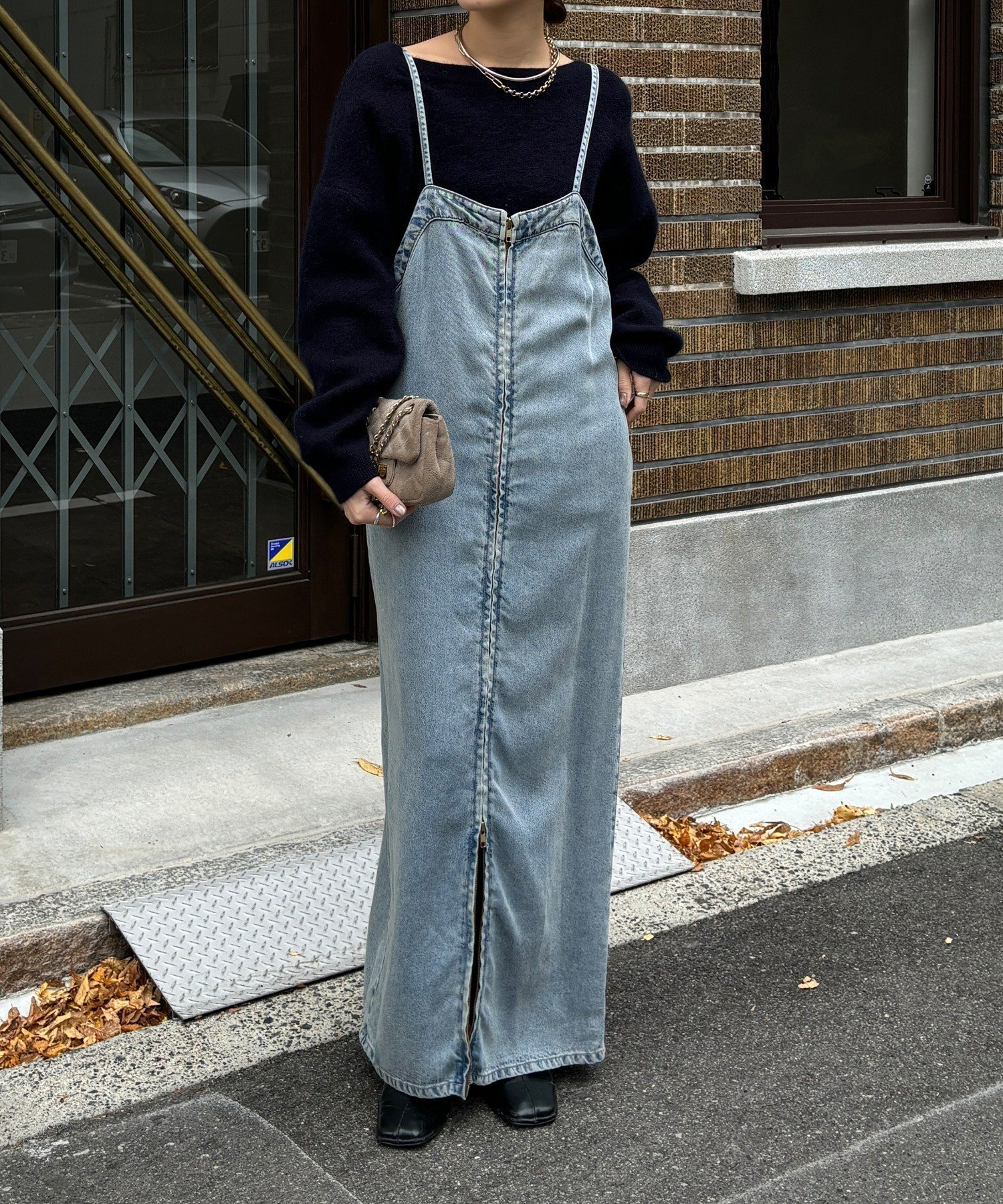 【ドゥドゥ/DouDou】の【完売カラー再追加!/サイズ展開あり/細見え】リヨセルデニムジャンスカ インテリア・キッズ・メンズ・レディースファッション・服の通販 founy(ファニー) ファッション Fashion レディースファッション Fashion for Women スマート Smart, Elegant センター Center, Center Line デニム Denim, Jeans Material フロント Front, Front Design A/W・秋冬 Autumn/Winter 冬 Winter / This Winter 再入荷 Restock / Back in Stock 2025年 2025 2025-2026秋冬・A/W Autumn/Winter 2025–26 AW25–26 スカイブルー|ID: prp329100004657953 ipo3291000000035099470