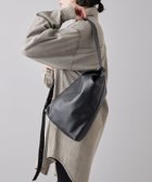 【イア パピヨネ/ear PAPILLONNER】の《本革》2WAYレザーショルダー 人気、トレンドファッション・服の通販 founy(ファニー) ファッション Fashion レディースファッション Fashion for Women ショルダー Shoulder, Shoulder Strap シンプル Simple, Minimal トレンド Trend, Trending Now フィット Fit, Slim Fit ベーシック Basic, Essential ポケット Pocket, Pocket Detail リュック Backpack, Rucksack エレガント 上品 Elegant 巾着 Drawstring Bag, Kinchaku 財布 Wallet, Purse thumbnail ブラック|ID: prp329100004658005 ipo3291000000033817889