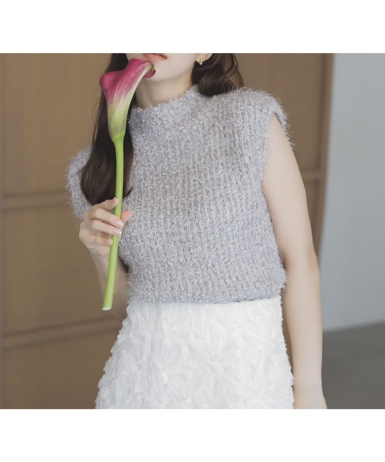 【ノエラ/Noela】のノースリラメシャギーニット インテリア・キッズ・メンズ・レディースファッション・服の通販 founy(ファニー) 　ファッション　Fashion　レディースファッション　Fashion for Women　トップス・カットソー　Cut & Sew Tops　ニット　Knit Tops & Sweaters　おすすめ　Recommended / Our Picks　スリーブ　Sleeve, Long Sleeve / Short Sleeve　トレンド　Trend, Trending Now　ノースリーブ　Sleeveless, No-Sleeve　フレンチ　French, French Style　ポケット　Pocket, Pocket Detail　グレー|ID: prp329100004658070 ipo3291000000033717662