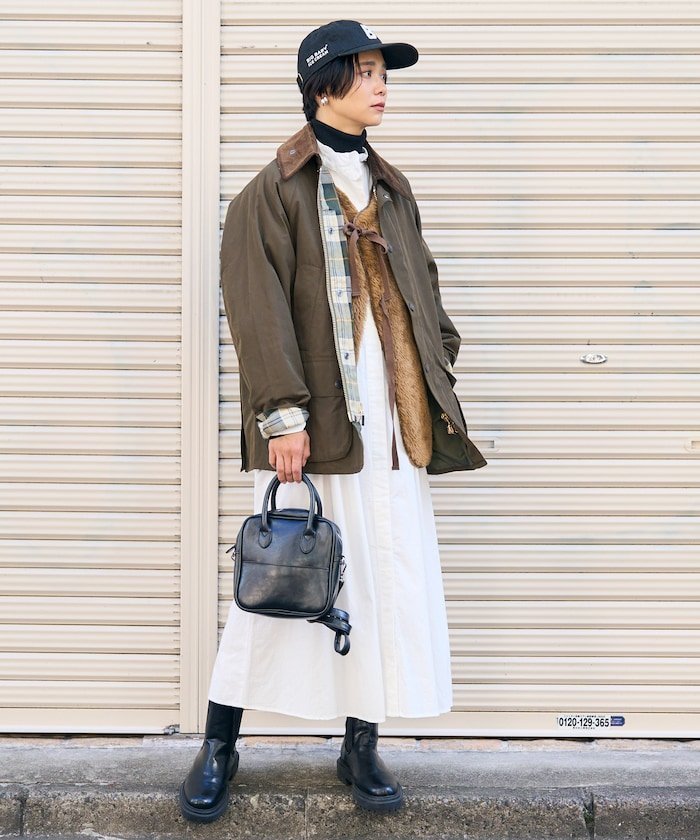 【フリークスストア/FREAK'S STORE】の別注 BEDALE OS SLEEVE/別注 ビデイル オーバーサイズ スリーブ 25AW インテリア・キッズ・メンズ・レディースファッション・服の通販 founy(ファニー) 　ファッション　Fashion　レディースファッション　Fashion for Women　トップス・カットソー　Cut & Sew Tops　ジャケット　Jacket, Outerwear　スペシャル　Special, Limited Edition　スリーブ　Sleeve, Long Sleeve / Short Sleeve　なめらか　Smooth, Silky Texture　ピーチ　Peach, Soft Touch　別注　Limited Edition, Custom Order　A/W・秋冬　Autumn/Winter　冬　Winter / This Winter　エレガント 上品　Elegant　2025年　2025　2025-2026秋冬・A/W　Autumn/Winter 2025–26 AW25–26　オリーブ|ID: prp329100004658335 ipo3291000000033833062