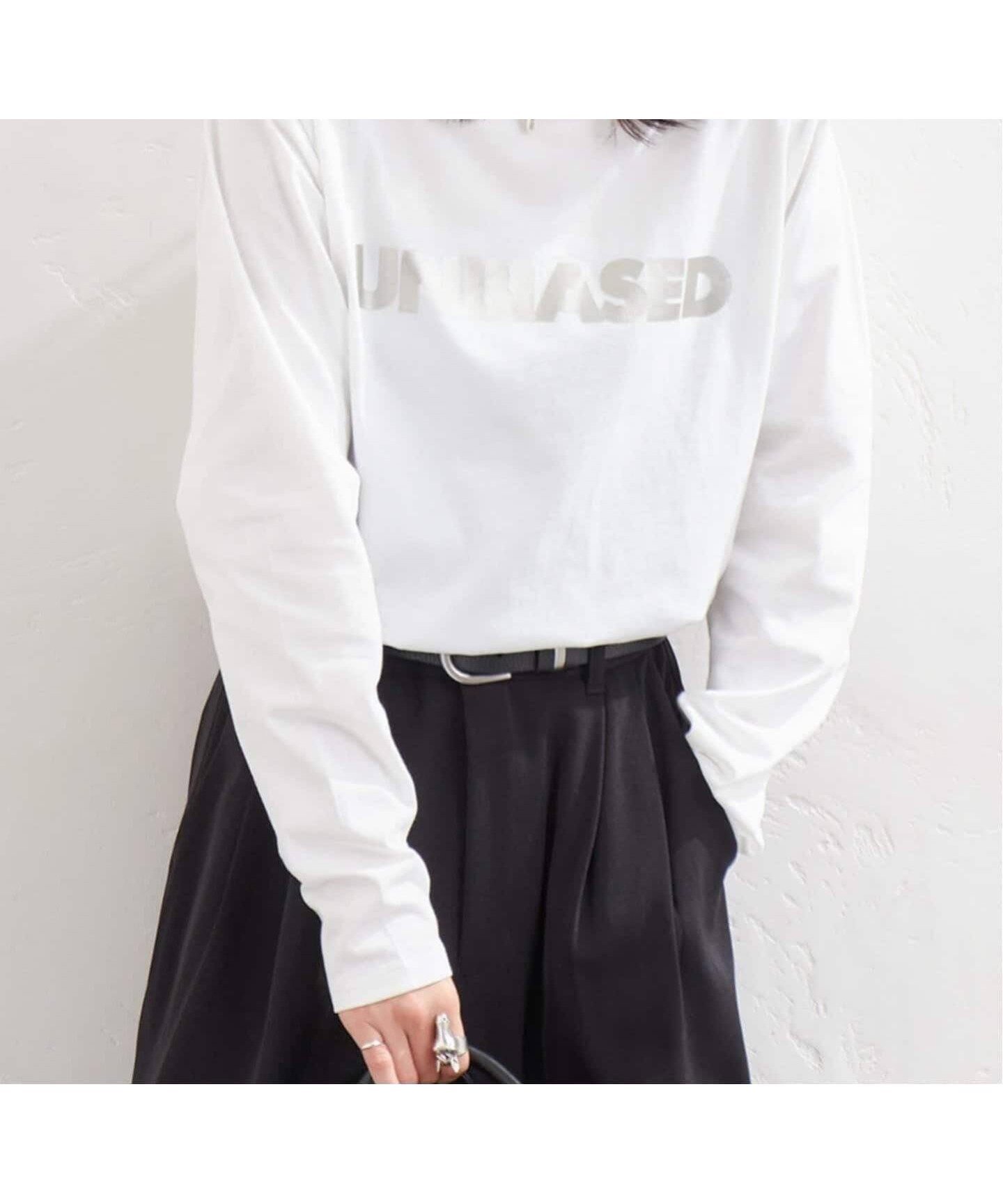 【ジャーナルスタンダード/JOURNAL STANDARD】の《追加 》UNBIASEDロングスリーブ Tシャツ インテリア・キッズ・メンズ・レディースファッション・服の通販 founy(ファニー) 　ファッション　Fashion　レディースファッション　Fashion for Women　トップス・カットソー　Cut & Sew Tops　シャツ・ブラウス・オフィスカジュアル　Elegant Blouses & Button-Ups　ロングTシャツ・Tシャツ　Longline T-Shirts & Tees　2025年　2025　2025-2026秋冬・A/W　Autumn/Winter 2025–26 AW25–26　スリーブ　Sleeve, Long Sleeve / Short Sleeve　ロング　Long, Long-Length　シルバー|ID: prp329100004659184 ipo3291000000033720491