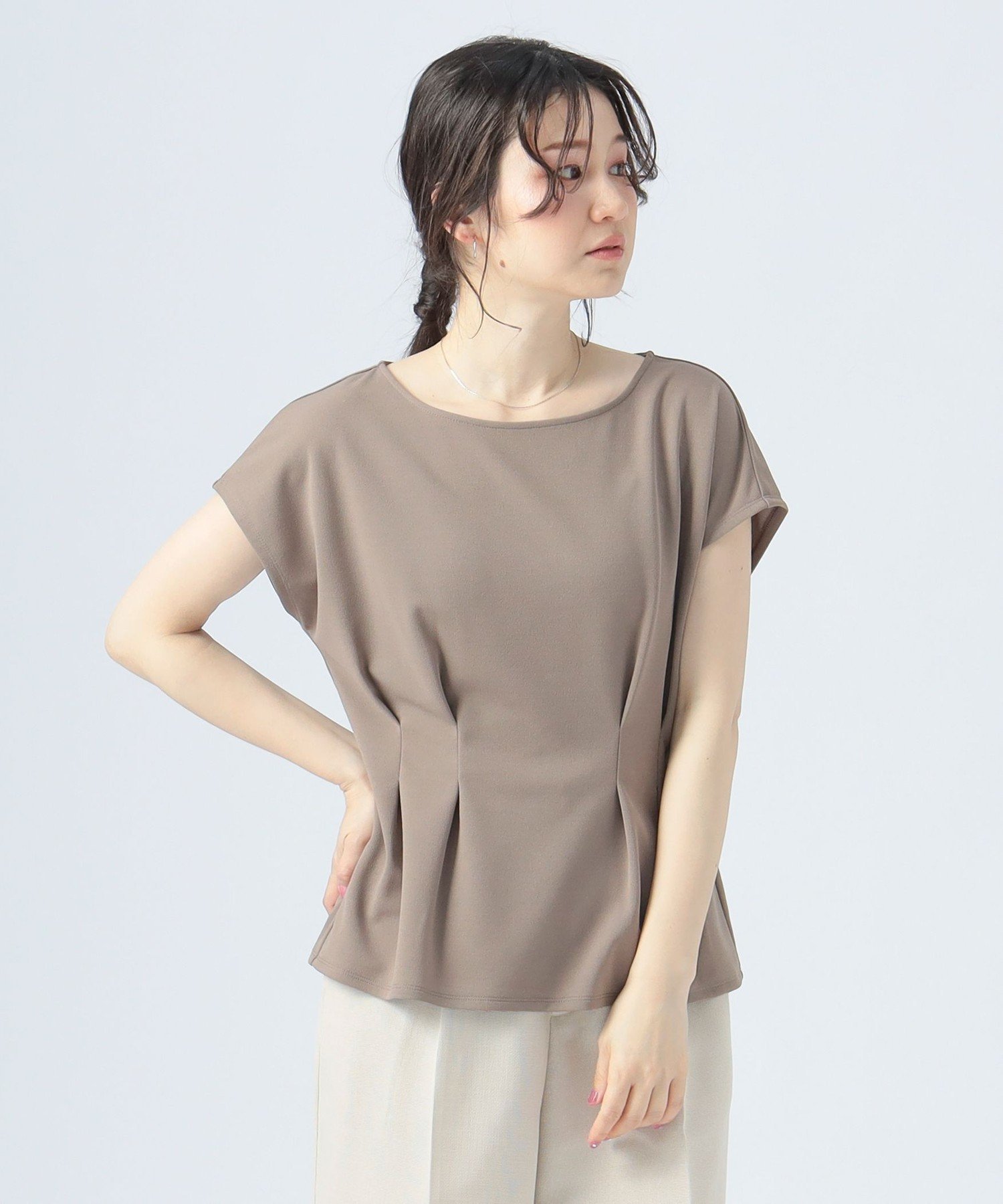 【ビームス ハート/BEAMS HEART】の【秋まで使える】【洗濯機洗い可】タック ペプラム プルオーバー 25SS フレンチスリーブ お仕事 きれいめ オンオフ兼用 カットソー インテリア・キッズ・メンズ・レディースファッション・服の通販 founy(ファニー) 　ファッション　Fashion　レディースファッション　Fashion for Women　トップス・カットソー　Cut & Sew Tops　カジュアルプルオーバー・ニットトップス　Pullovers & Knit Tops / Casual Pullovers　カットソー・ベーシックTシャツ　Cut-and-Sewn Tops / Stretch Tees & Basics　秋　Autumn　カットソー　Cut and Sewn Top　コクーン　Cocoon, Cocoon Silhouette　コンパクト　Compact, Small Size　サロペット　Overalls, Salopette　シンプル　Simple, Minimal　スリーブ　Sleeve, Long Sleeve / Short Sleeve　デニム　Denim, Jeans Material　人気　Popular, Best Seller　長袖　Long Sleeve, Full Sleeve　バランス　Balance, Style Balance　ビッグ　Big, Oversized　フェミニン　Feminine, Girly　フレンチ　French, French Style　ペプラム　Peplum, Flared Hem　半袖　Short Sleeve, Half Sleeve　リラックス　Relax, Relaxed Fit　ワッフル　Waffle, Waffle Knit　おすすめ　Recommended / Our Picks　エレガント 上品　Elegant　ビジネス 仕事 通勤　Business / Work / Commuting　2025年　2025　2025春夏・S/S　Spring/Summer 2025 SS25　MOCHA|ID: prp329100004659565 ipo3291000000033722046