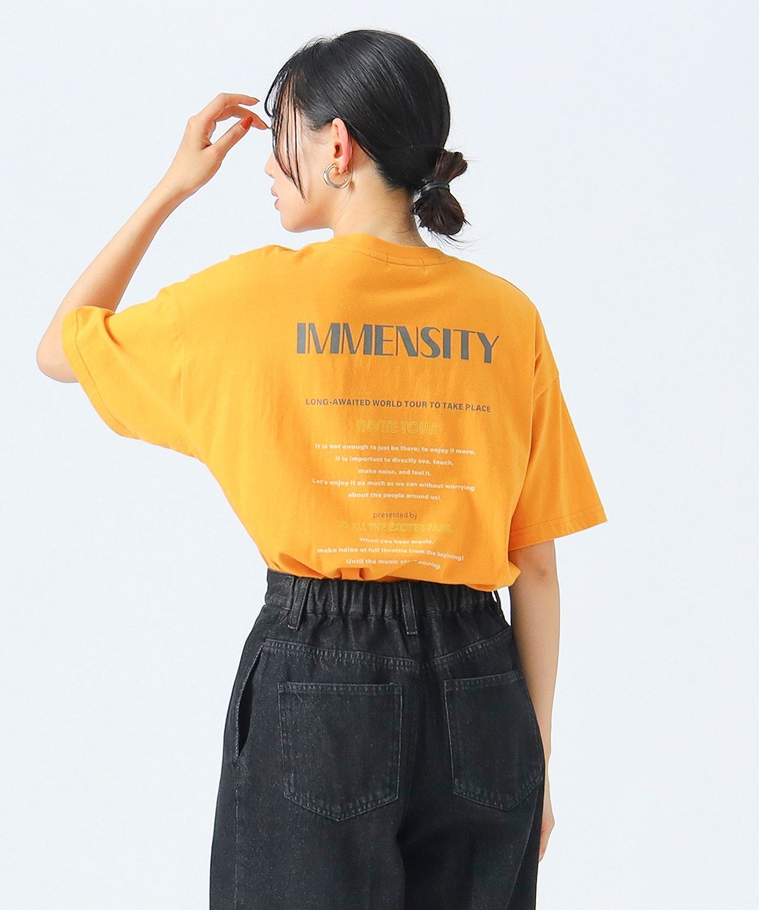 【ビームス ハート/BEAMS HEART】のバック カラフル ロゴ Tシャツ 人気、トレンドファッション・服の通販 founy(ファニー) 　ファッション　Fashion　レディースファッション　Fashion for Women　トップス・カットソー　Cut & Sew Tops　シャツ・ブラウス・オフィスカジュアル　Elegant Blouses & Button-Ups　ロングTシャツ・Tシャツ　Longline T-Shirts & Tees　バッグ　Bags　カラフル　Colorful Design　キャップ　Cap, Baseball Cap　シンプル　Simple, Minimal　スニーカー　Sneakers, Trainers　デニム　Denim, Jeans Material　トレンド　Trend, Trending Now　プリント　Print, Printed Pattern　リラックス　Relax, Relaxed Fit　ワンポイント　One Point, Statement Accent　 other-1|ID: prp329100004659615 ipo3291000000033722233
