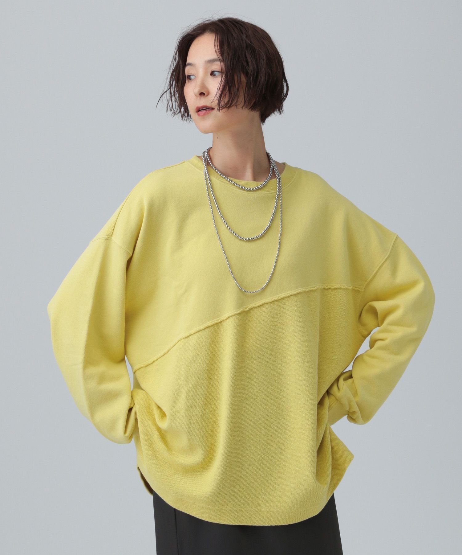 【レプシィム ローリーズファーム/LEPSIM LOWRYS FARM】のロゴパッチリメイク裏毛プルオーバー 人気、トレンドファッション・服の通販 founy(ファニー) 　ファッション　Fashion　レディースファッション　Fashion for Women　トップス・カットソー　Cut & Sew Tops　カジュアルプルオーバー・ニットトップス　Pullovers & Knit Tops / Casual Pullovers　シンプル　Simple, Minimal　パッチ　Patch, Appliqué　プリント　Print, Printed Pattern　リメイク　Remake, Reconstructed　 other-1|ID: prp329100004660030 ipo3291000000033724669