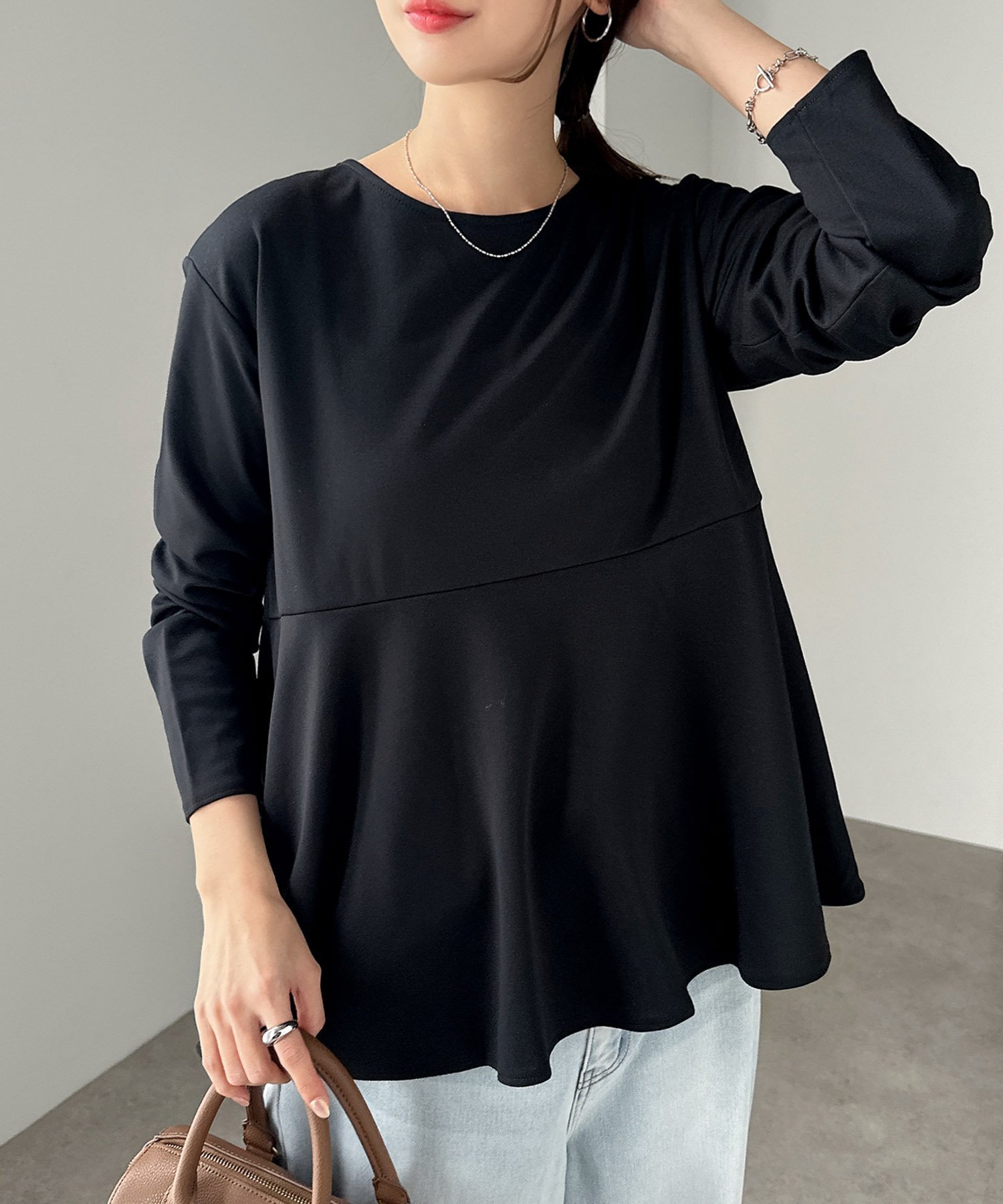 【アンドミー/andme】のきれいめ ポンチ 長袖 ペプラム フレア トップス 人気、トレンドファッション・服の通販 founy(ファニー) 　ファッション　Fashion　レディースファッション　Fashion for Women　トップス・カットソー　Cut & Sew Tops　おすすめ　Recommended / Our Picks　カットソー　Cut and Sewn Top　ショルダー　Shoulder, Shoulder Strap　ドロップ　Drop Shoulder, Dropped Style　バランス　Balance, Style Balance　フレア　Flare, Flared　ベーシック　Basic, Essential　ペプラム　Peplum, Flared Hem　エレガント 上品　Elegant　人気　Popular, Best Seller　切替　Switching, Contrast Panel　定番　Standard, Basic Item　楽ちん　Easy Fit, Comfortable　長袖　Long Sleeve, Full Sleeve　 other-1|ID: prp329100004660217 ipo3291000000033857380