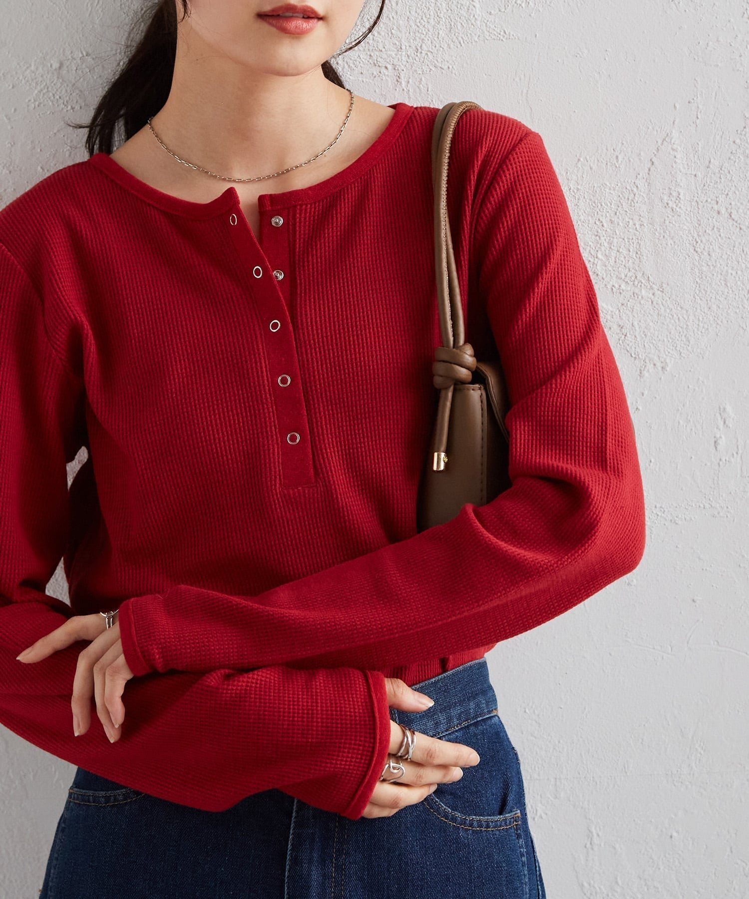 【ラナン/Ranan】のRanan/ヘンリーネックワッフルロンT インテリア・キッズ・メンズ・レディースファッション・服の通販 founy(ファニー) 　ファッション　Fashion　レディースファッション　Fashion for Women　トップス・カットソー　Cut & Sew Tops　ロングTシャツ・Tシャツ　Longline T-Shirts & Tees　カットソー　Cut and Sewn Top　シンプル　Simple, Minimal　スリーブ　Sleeve, Long Sleeve / Short Sleeve　タイトスカート　Pencil Skirt, Tight Skirt　トレンド　Trend, Trending Now　フィット　Fit, Slim Fit　フェミニン　Feminine, Girly　ベーシック　Basic, Essential　ボーダー　Border, Stripe　ポケット　Pocket, Pocket Detail　ロング　Long, Long-Length　楽ちん　Easy Fit, Comfortable　ワッフル　Waffle, Waffle Knit　RE|ID: prp329100004660277 ipo3291000000033975292