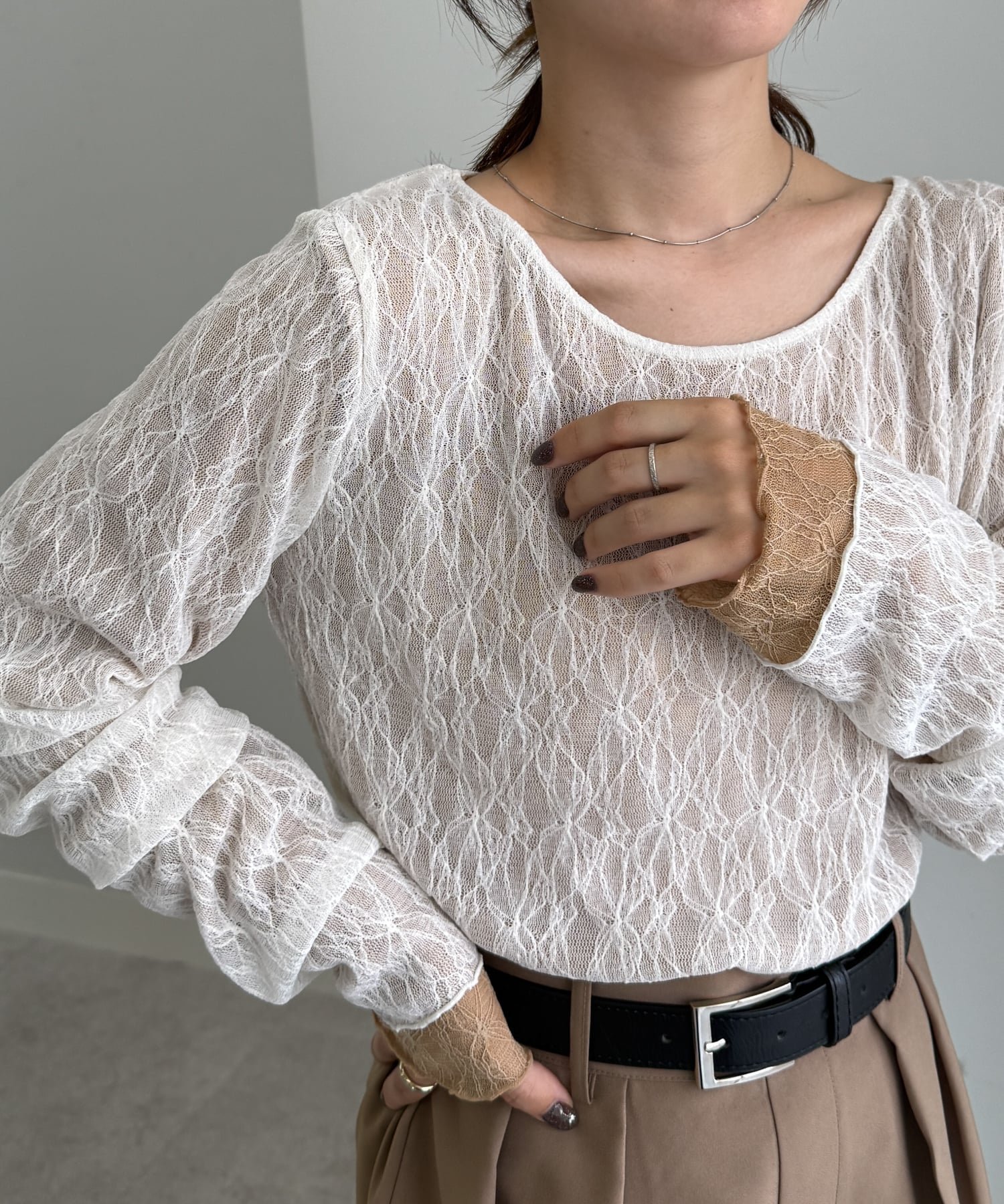 【ラナン/Ranan】のRanan/リバーシブルシアーレースT インテリア・キッズ・メンズ・レディースファッション・服の通販 founy(ファニー) 　ファッション　Fashion　レディースファッション　Fashion for Women　インナー　Innerwear　オケージョン　Occasion Wear　シアー　Sheer, See-Through　シンプル　Simple, Minimal　ジャケット　Jacket, Outerwear　スラックス　Slacks, Dress Pants　デニム　Denim, Jeans Material　ベスト　Vest, Waistcoat　ポケット　Pocket, Pocket Detail　リバーシブル　Reversible, Two-Sided　レース　Lace, Lace Fabric　おすすめ　Recommended / Our Picks　エレガント 上品　Elegant　セレモニー　Ceremony　WH/BE|ID: prp329100004660285 ipo3291000000035185880