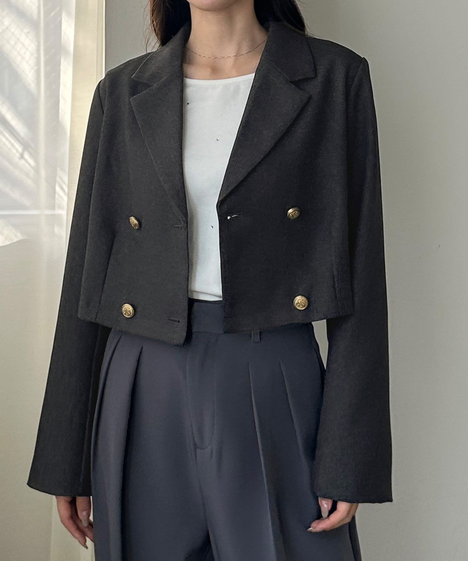 【ジュノア/JUNOAH】のルエレ 金ボタンテーラードジャケット インテリア・キッズ・メンズ・レディースファッション・服の通販 founy(ファニー) 　ファッション　Fashion　レディースファッション　Fashion for Women　アウター　Coat / Outerwear Collection　レディースジャケット・軽アウター　Jackets　テーラードジャケット / 通勤・きれいめスタイル　Tailored Jackets & Blazers　チャコール|ID: prp329100004661217 ipo3291000000033835745