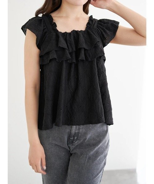【ルディックパーク/LUDIC PARK】のアイレットレースフリルトップス インテリア・キッズ・メンズ・レディースファッション・服の通販 founy(ファニー) 　ファッション　Fashion　レディースファッション　Fashion for Women　トップス・カットソー　Cut & Sew Tops　おすすめ　Recommended / Our Picks　ガーリー　Girly, Feminine Style　コンパクト　Compact, Small Size　スクエア　Square, Square Shape　デニム　Denim, Jeans Material　フェミニン　Feminine, Girly　フリル　Frill, Ruffle　フレア　Flare, Flared　マーメイド　Mermaid, Fishtail Silhouette　ワイド　Wide, Wide Fit　夏　Summer　黒|ID: prp329100004661238 ipo3291000000033730412