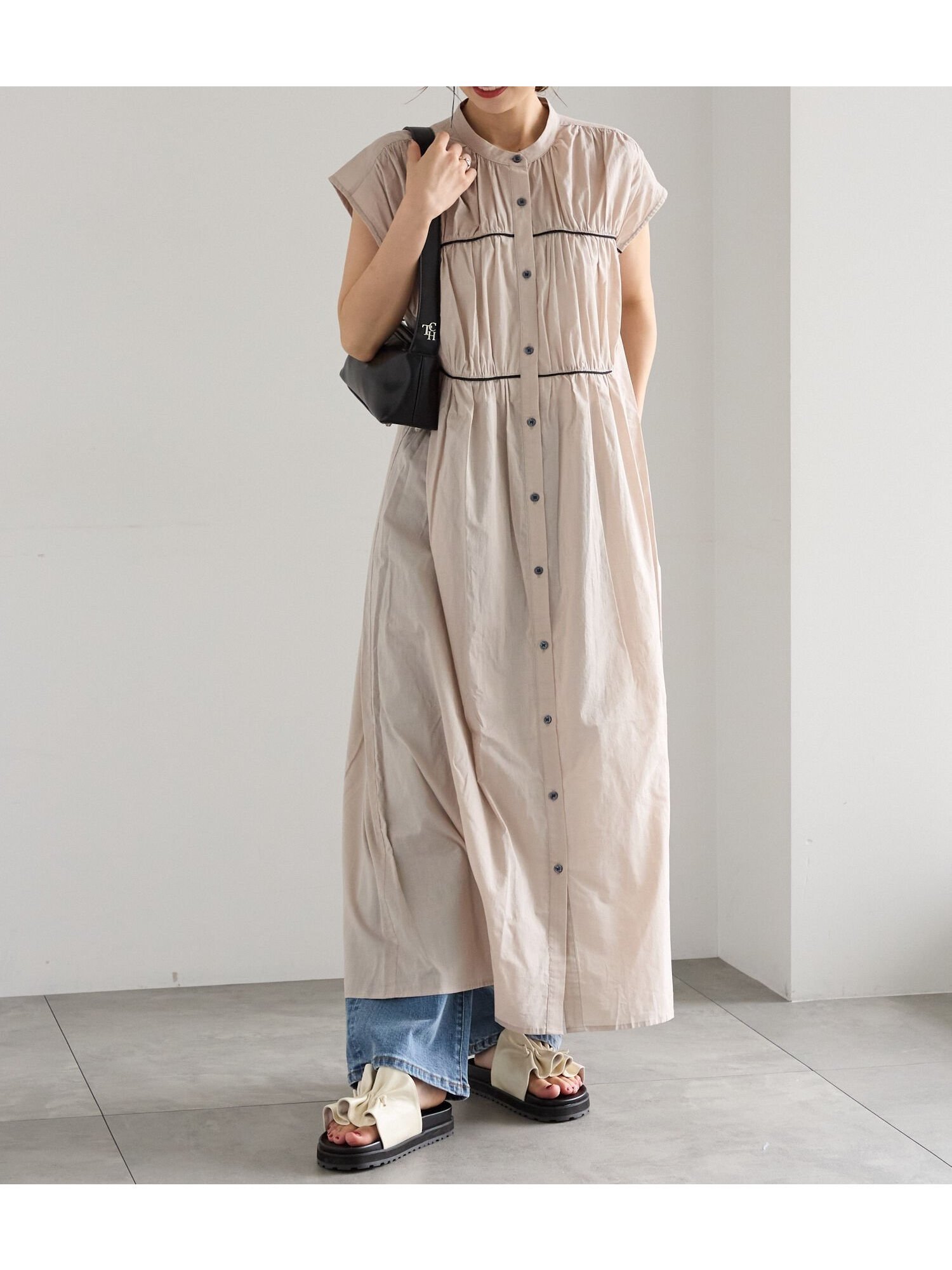 【テチチ/Te chichi】のバイカラーパイピングワンピース インテリア・キッズ・メンズ・レディースファッション・服の通販 founy(ファニー) 　ファッション　Fashion　レディースファッション　Fashion for Women　ワンピース　Dresses　ギャザー　Gathered, Ruffled　ノースリーブ　Sleeveless, No-Sleeve　パイピング　Piping, Trim Design　ワンポイント　One Point, Statement Accent　ベージュ|ID: prp329100004661742 ipo3291000000033827152