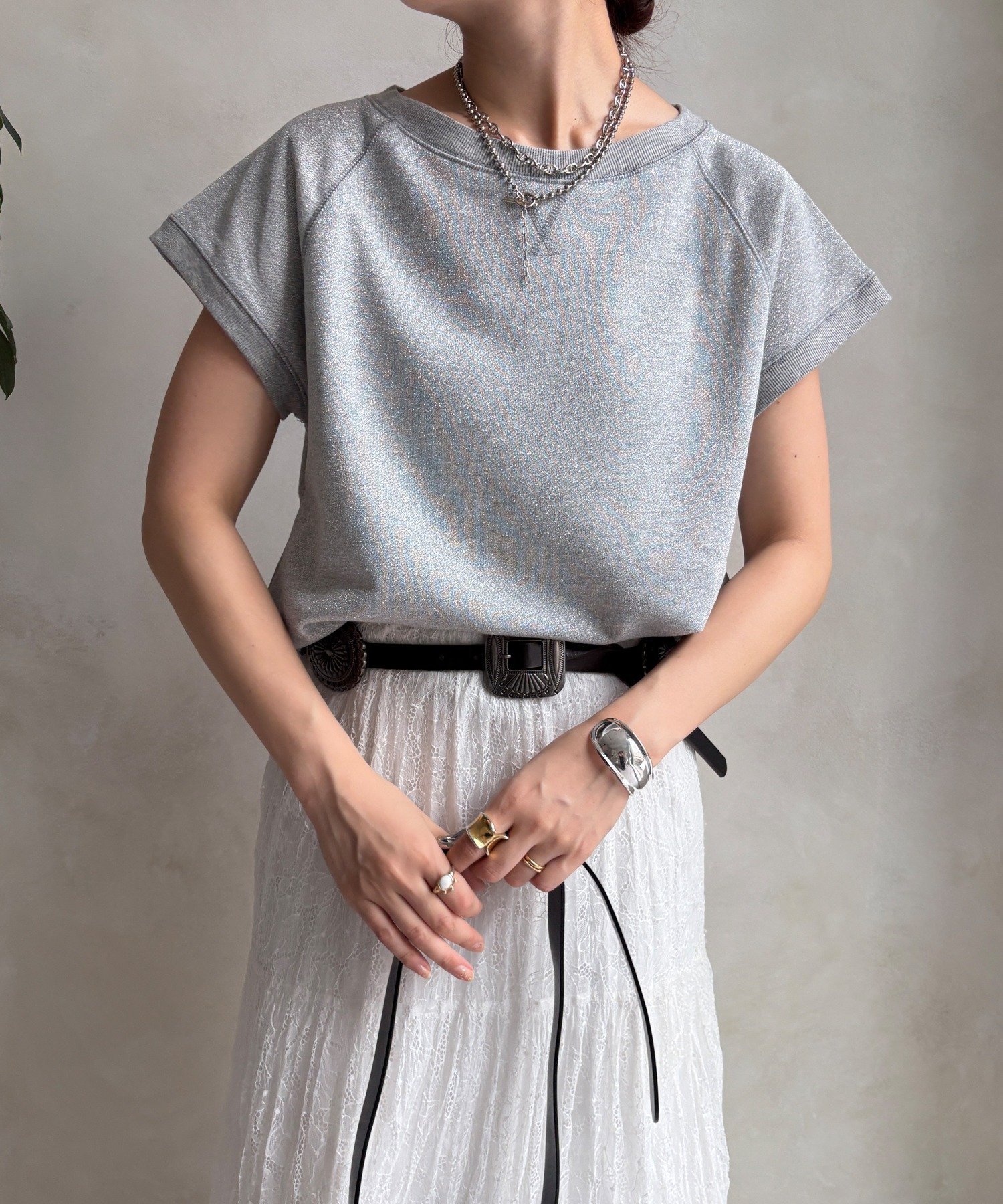 【ドゥドゥ/DouDou】の【WEB限定】ラメ裏毛プルオーバー インテリア・キッズ・メンズ・レディースファッション・服の通販 founy(ファニー) 　ファッション　Fashion　レディースファッション　Fashion for Women　トップス・カットソー　Cut & Sew Tops　カジュアルプルオーバー・ニットトップス　Pullovers & Knit Tops / Casual Pullovers　カットオフ　Cut-Off Design　セットアップ　Set-Up, Coordinated Outfit　リラックス　Relax, Relaxed Fit　A/W・秋冬　Autumn/Winter　冬　Winter / This Winter　再入荷　Restock / Back in Stock　おすすめ　Recommended / Our Picks　エレガント 上品　Elegant　2025年　2025　2025-2026秋冬・A/W　Autumn/Winter 2025–26 AW25–26　ライトグレー|ID: prp329100004662142 ipo3291000000033862086