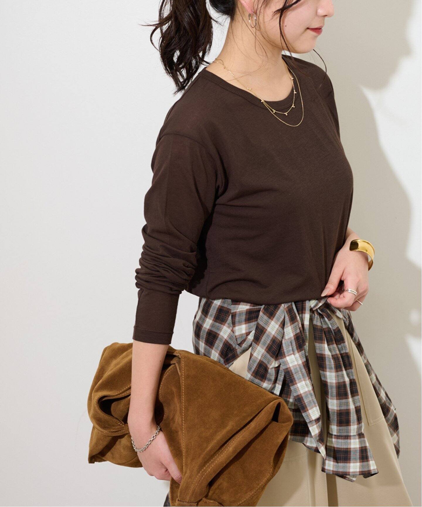 【ジャーナルスタンダード レリューム/JOURNAL STANDARD relume】の《追加3 / 新色》シアークルーネックロングTシャツ インテリア・キッズ・メンズ・レディースファッション・服の通販 founy(ファニー) 　ファッション　Fashion　レディースファッション　Fashion for Women　トップス・カットソー　Cut & Sew Tops　シャツ・ブラウス・オフィスカジュアル　Elegant Blouses & Button-Ups　ロングTシャツ・Tシャツ　Longline T-Shirts & Tees　2025年　2025　2025春夏・S/S　Spring/Summer 2025 SS25　ブラウン|ID: prp329100004662392 ipo3291000000033849058