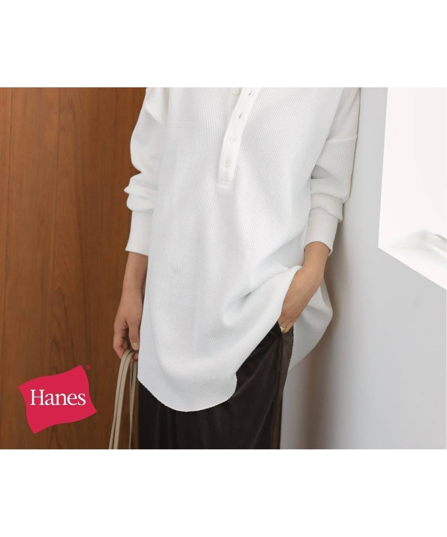 【ジャーナルスタンダード レリューム/JOURNAL STANDARD relume】の別注【Hanes / ヘインズ】ワッフルヘンリーネックプルオーバー インテリア・キッズ・メンズ・レディースファッション・服の通販 founy(ファニー) 　ファッション　Fashion　レディースファッション　Fashion for Women　トップス・カットソー　Cut & Sew Tops　カジュアルプルオーバー・ニットトップス　Pullovers & Knit Tops / Casual Pullovers　今季　This Season, Current Season　サーマル　Thermal, Waffle Knit　ショルダー　Shoulder, Shoulder Strap　スタンダード　Standard, Basic　ドロップ　Drop Shoulder, Dropped Style　定番　Standard, Basic Item　人気　Popular, Best Seller　パターン　Pattern, Design Print　別注　Limited Edition, Custom Order　ラウンド　Round, Round Neck　ロング　Long, Long-Length　ワッフル　Waffle, Waffle Knit　A/W・秋冬　Autumn/Winter　2025年　2025　2025-2026秋冬・A/W　Autumn/Winter 2025–26 AW25–26　ホワイト|ID: prp329100004662600 ipo3291000000033862984