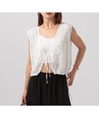 【ベイフロー/BAYFLOW】の秋口まで着られる モールレースベスト 人気、トレンドファッション・服の通販 founy(ファニー) ファッション Fashion レディースファッション Fashion for Women アウター Coat / Outerwear Collection トップス・カットソー Cut & Sew Tops ベスト&ジレ / 重ね着スタイル Vests & Gilets おすすめ Recommended / Our Picks キャミソール Camisole, Spaghetti Strap Top タンク Tank Top, Sleeveless Top チュール Tulip, Tulip Motif フロント Front, Front Design ベスト Vest, Waistcoat リボン Ribbon, Bow レース Lace, Lace Fabric 秋 Autumn thumbnail ホワイト10|ID: prp329100004662660 ipo3291000000033914969