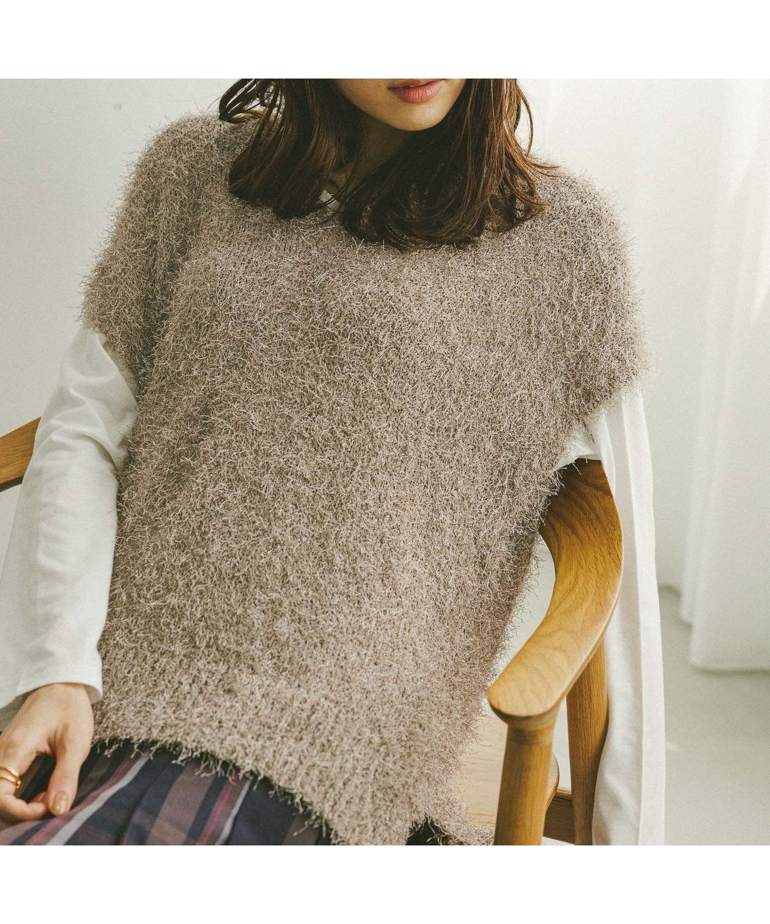 【グローバルワーク/GLOBAL WORK】のサラサラシャギーベスト/長袖T/581160 人気、トレンドファッション・服の通販 founy(ファニー) 　ファッション　Fashion　レディースファッション　Fashion for Women　アウター　Coat / Outerwear Collection　トップス・カットソー　Cut & Sew Tops　ベスト&ジレ / 重ね着スタイル　Vests & Gilets　おすすめ　Recommended / Our Picks　インナー　Innerwear　スリット　Slit, Slit Detail　デニム　Denim, Jeans Material　フレア　Flare, Flared　ベスト　Vest, Waistcoat　ベーシック　Basic, Essential　ワイド　Wide, Wide Fit　長袖　Long Sleeve, Full Sleeve　 other-1|ID: prp329100004662906 ipo3291000000034310539